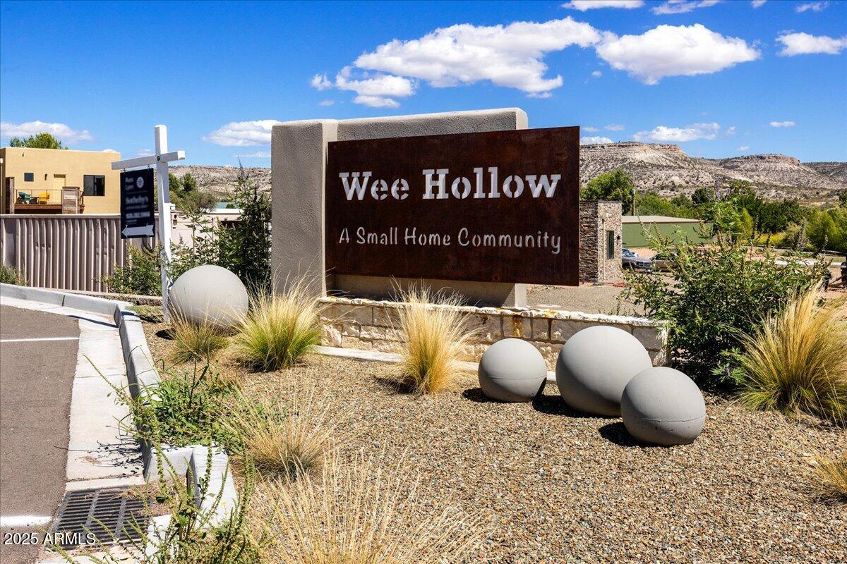 Wee Hollow - Residential