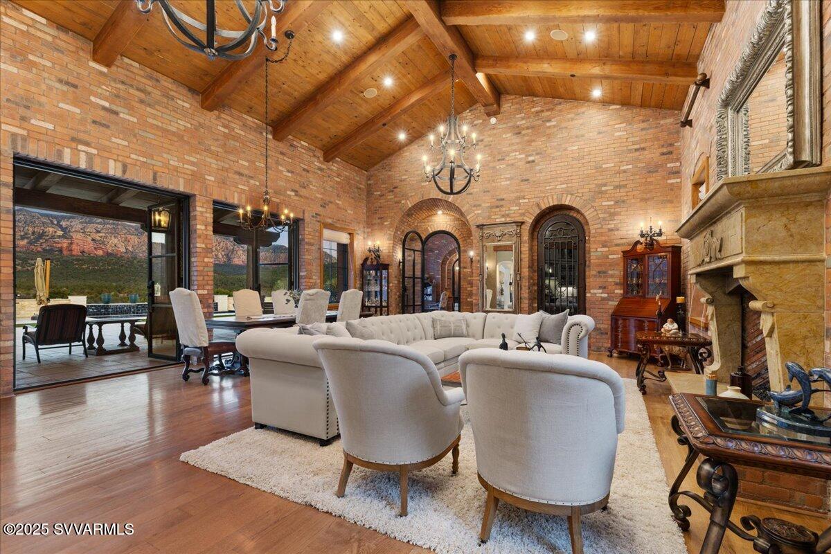 Seven Canyons - Residential