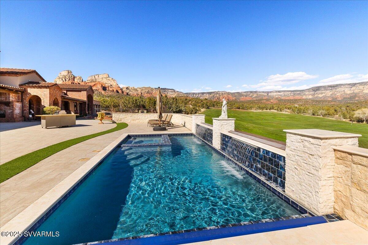 Seven Canyons - Residential