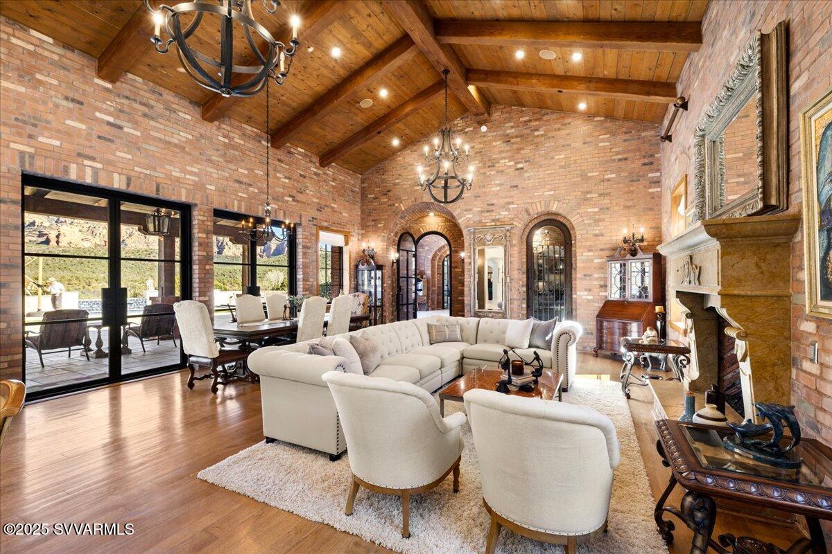 Seven Canyons - Residential
