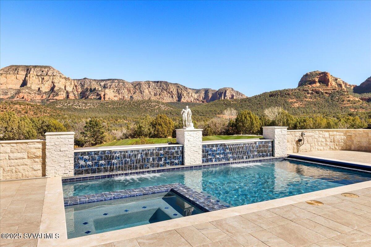 Seven Canyons - Residential