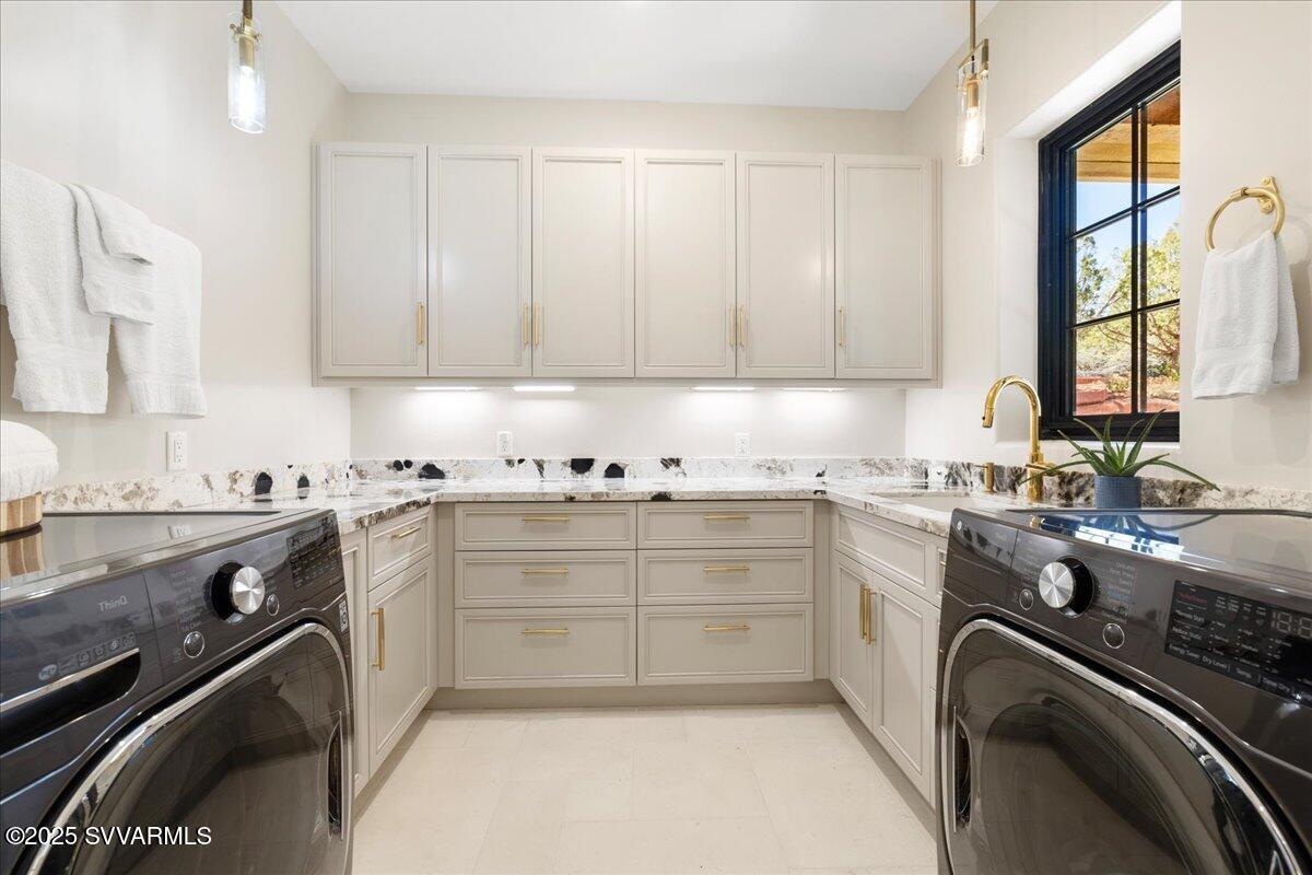 Seven Canyons - Residential