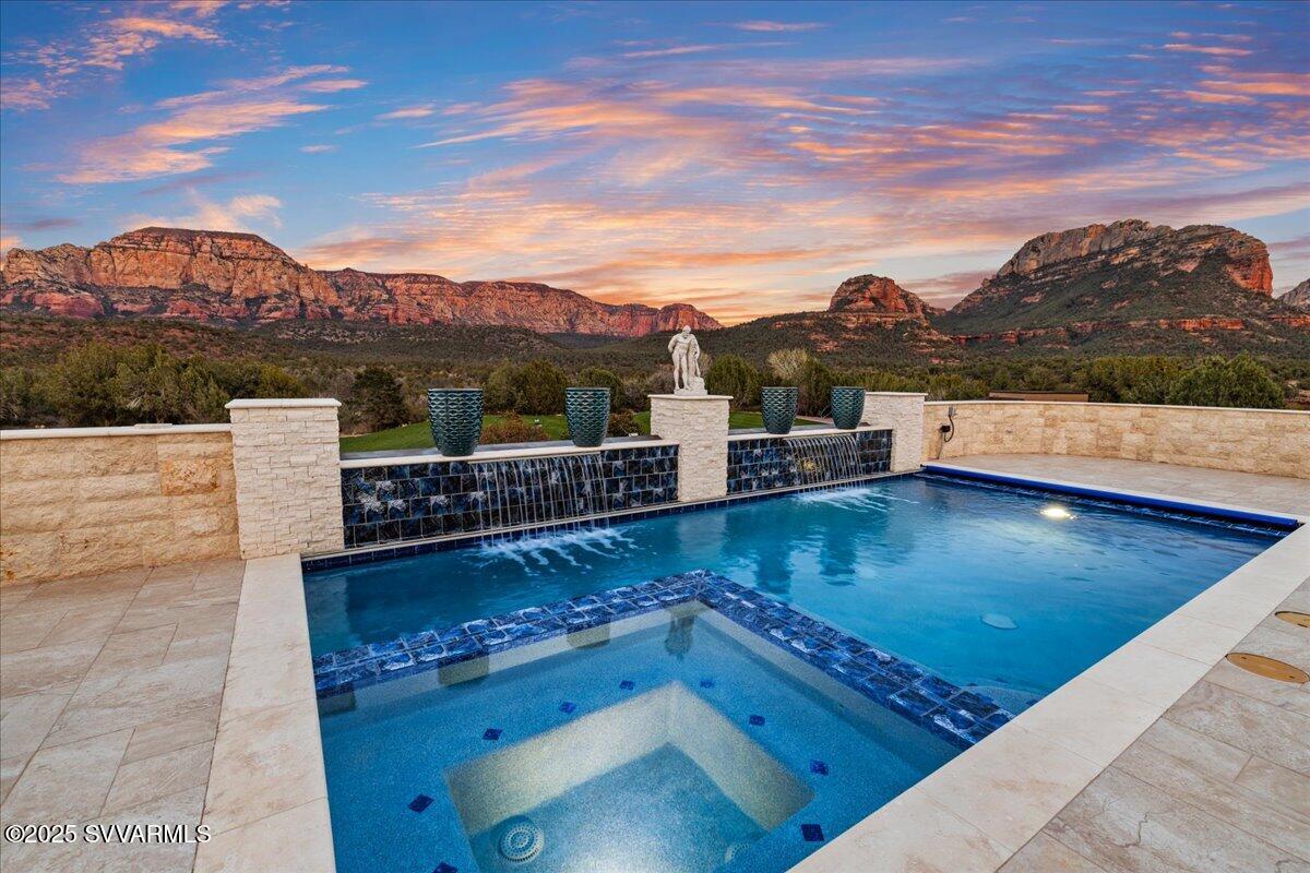 Seven Canyons - Residential