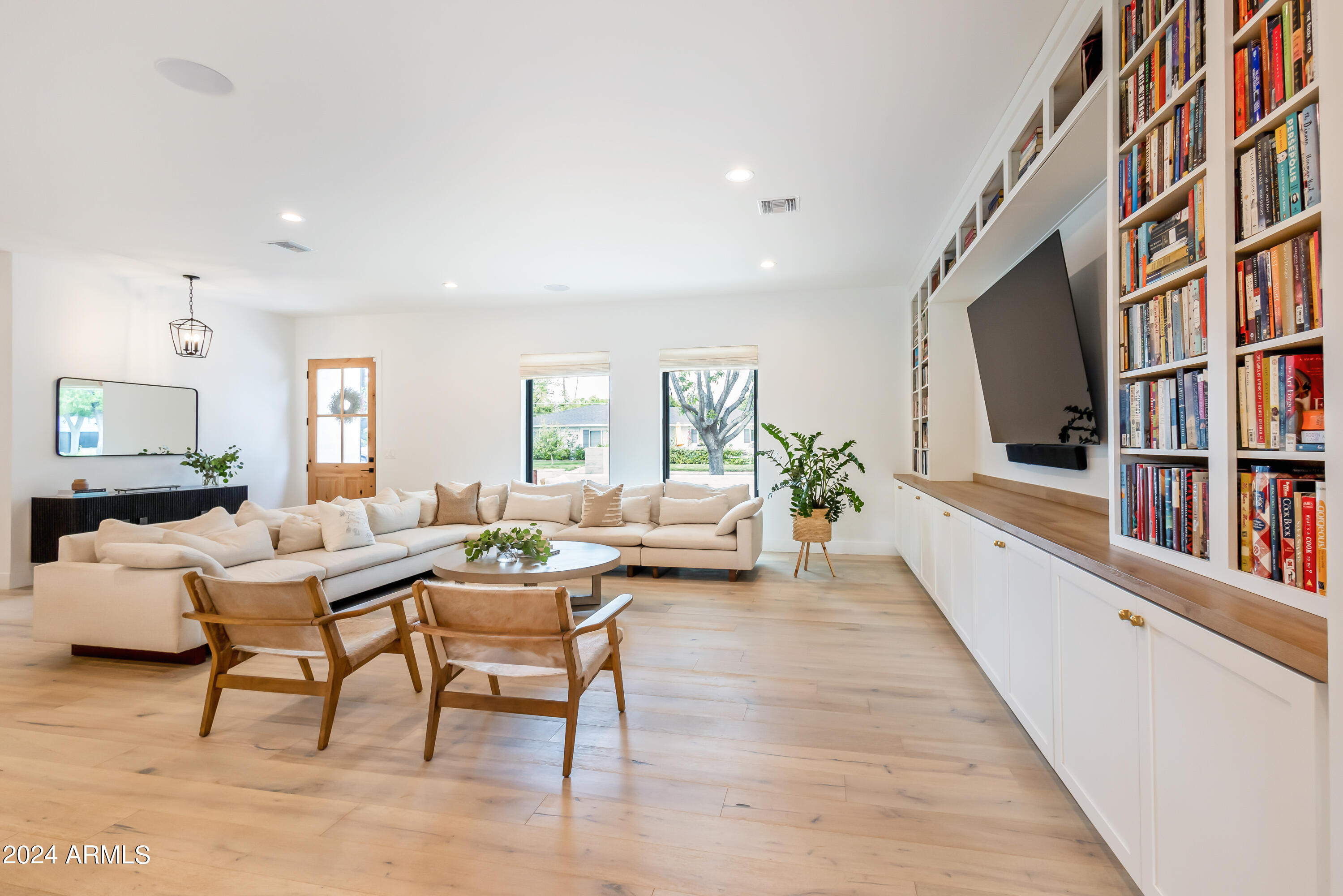 HIGHLANDVIEW - Residential