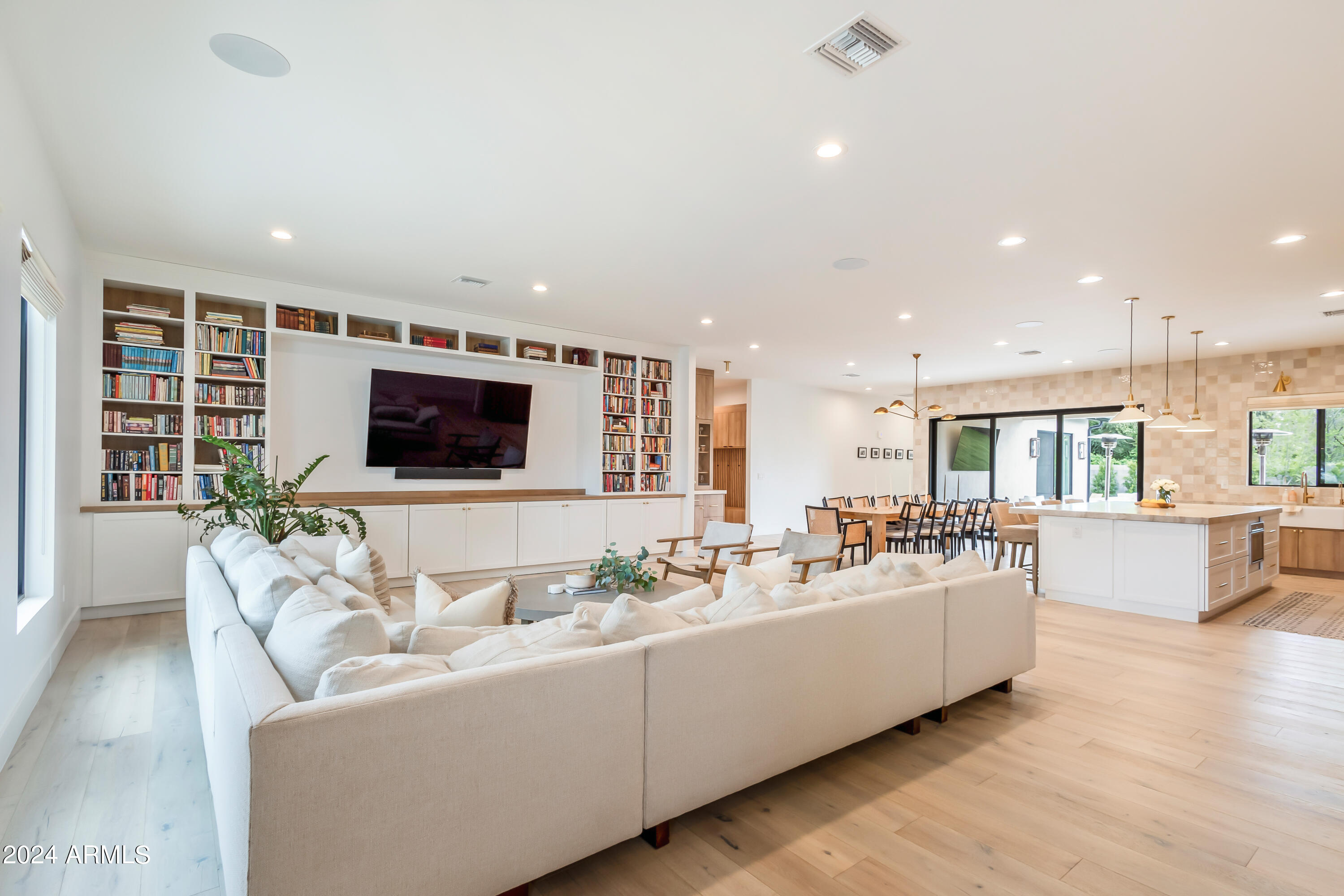 HIGHLANDVIEW - Residential