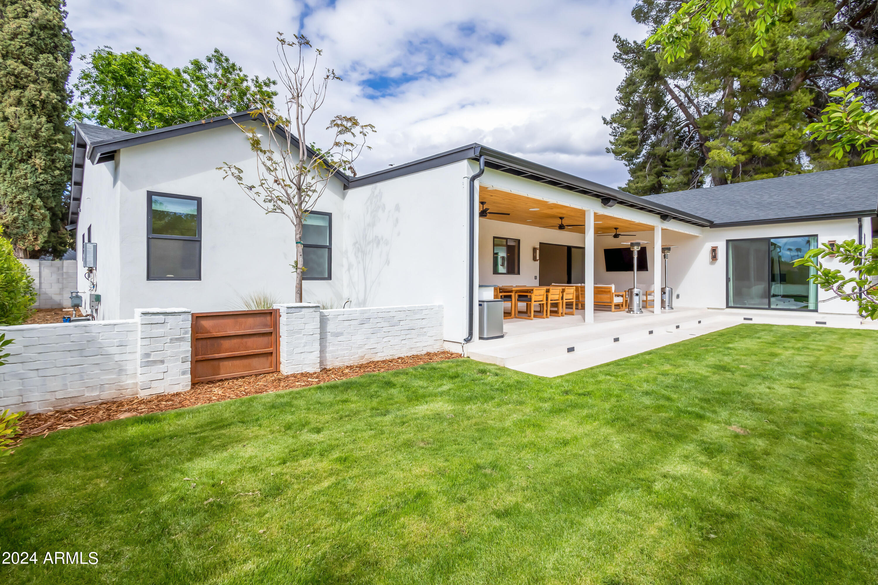 HIGHLANDVIEW - Residential