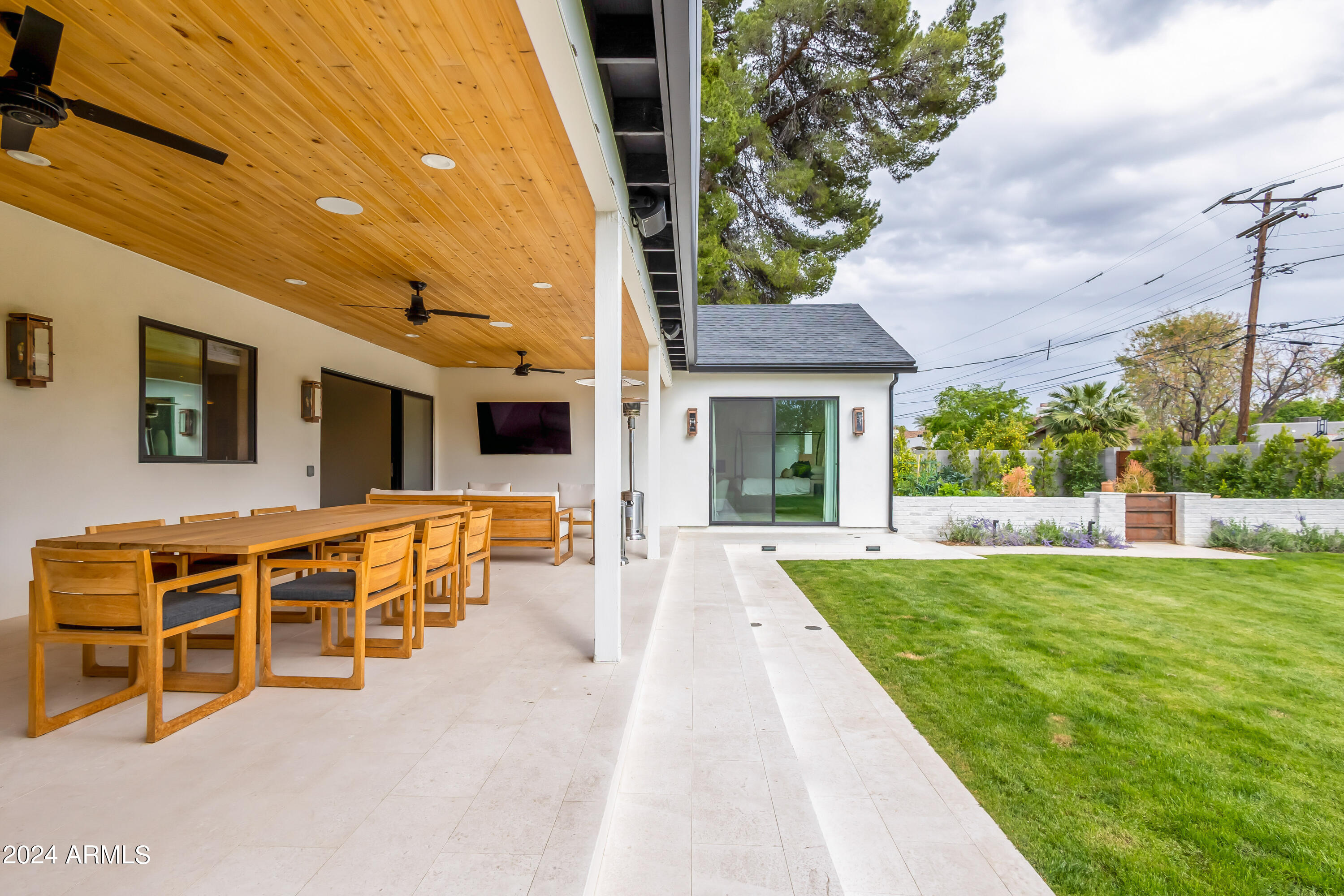 HIGHLANDVIEW - Residential