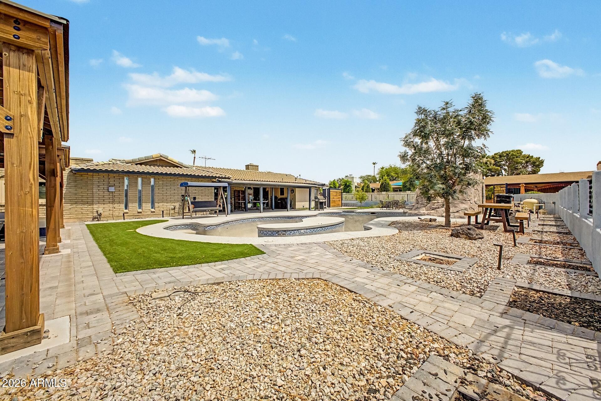 MOON VALLEY LOTS 1-128 146-339 TR A-E - Residential