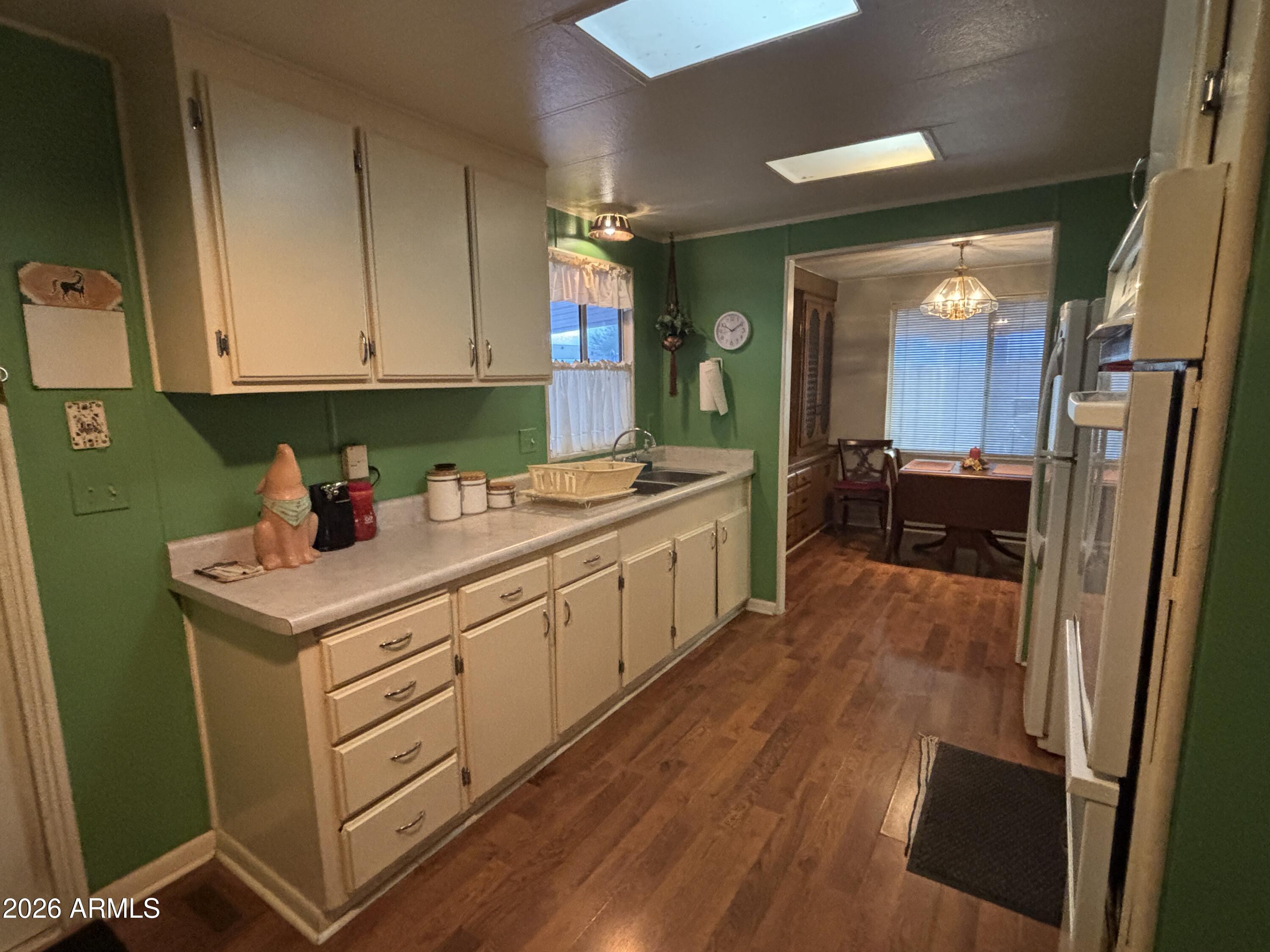 GRANADA ESTATES UNIT 7 - Residential