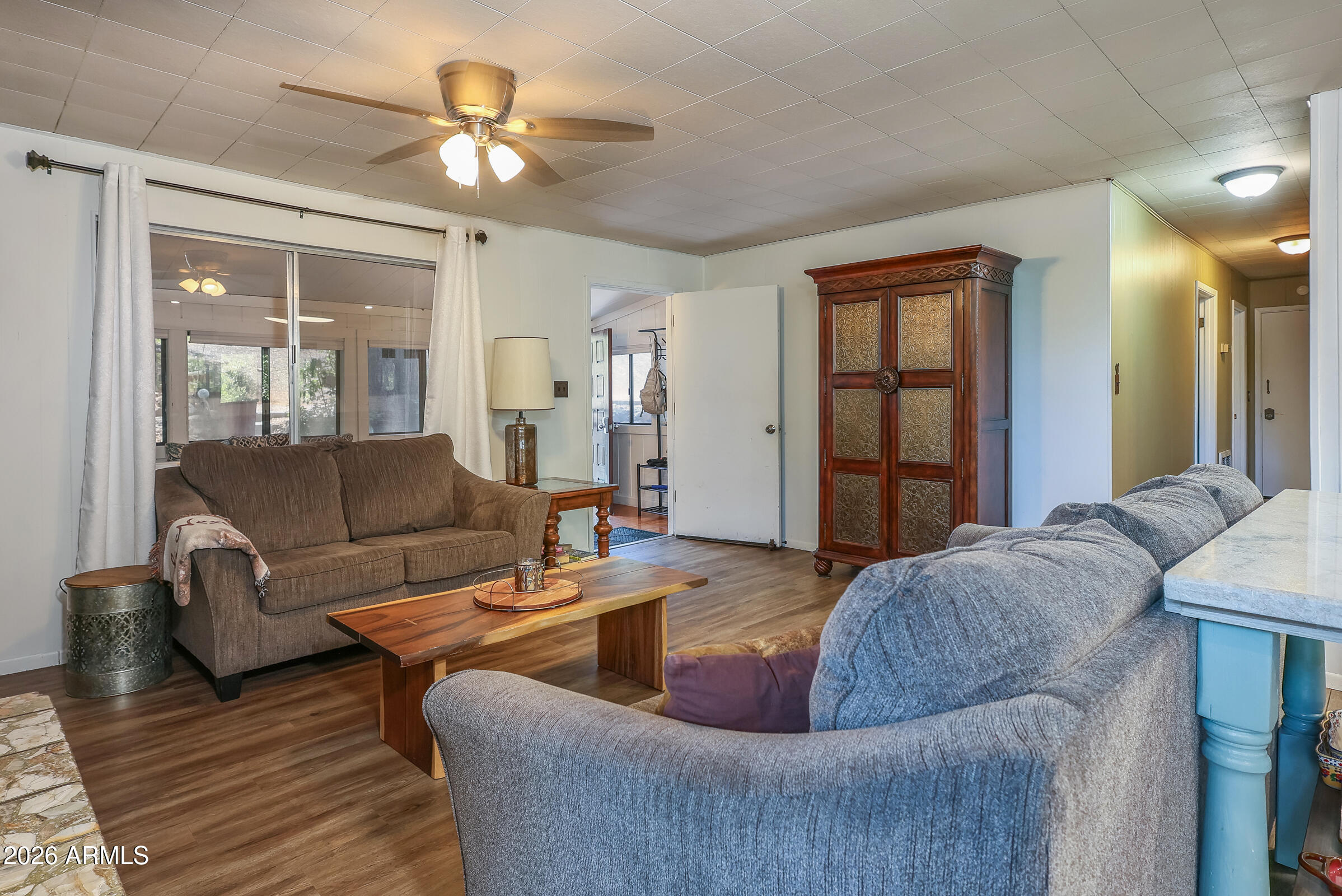 PINEWOOD 9 - Residential