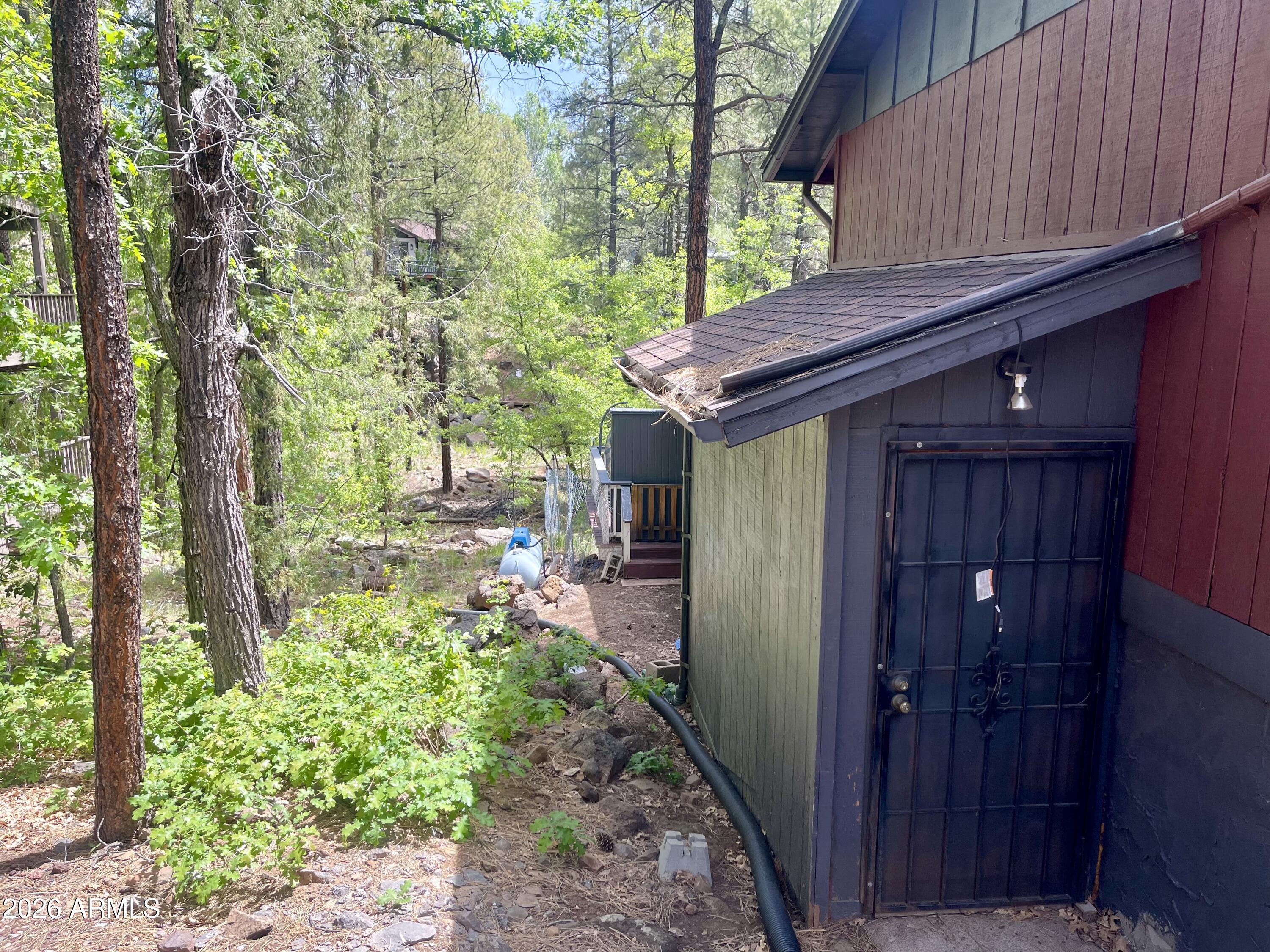 PINEWOOD 9 - Residential