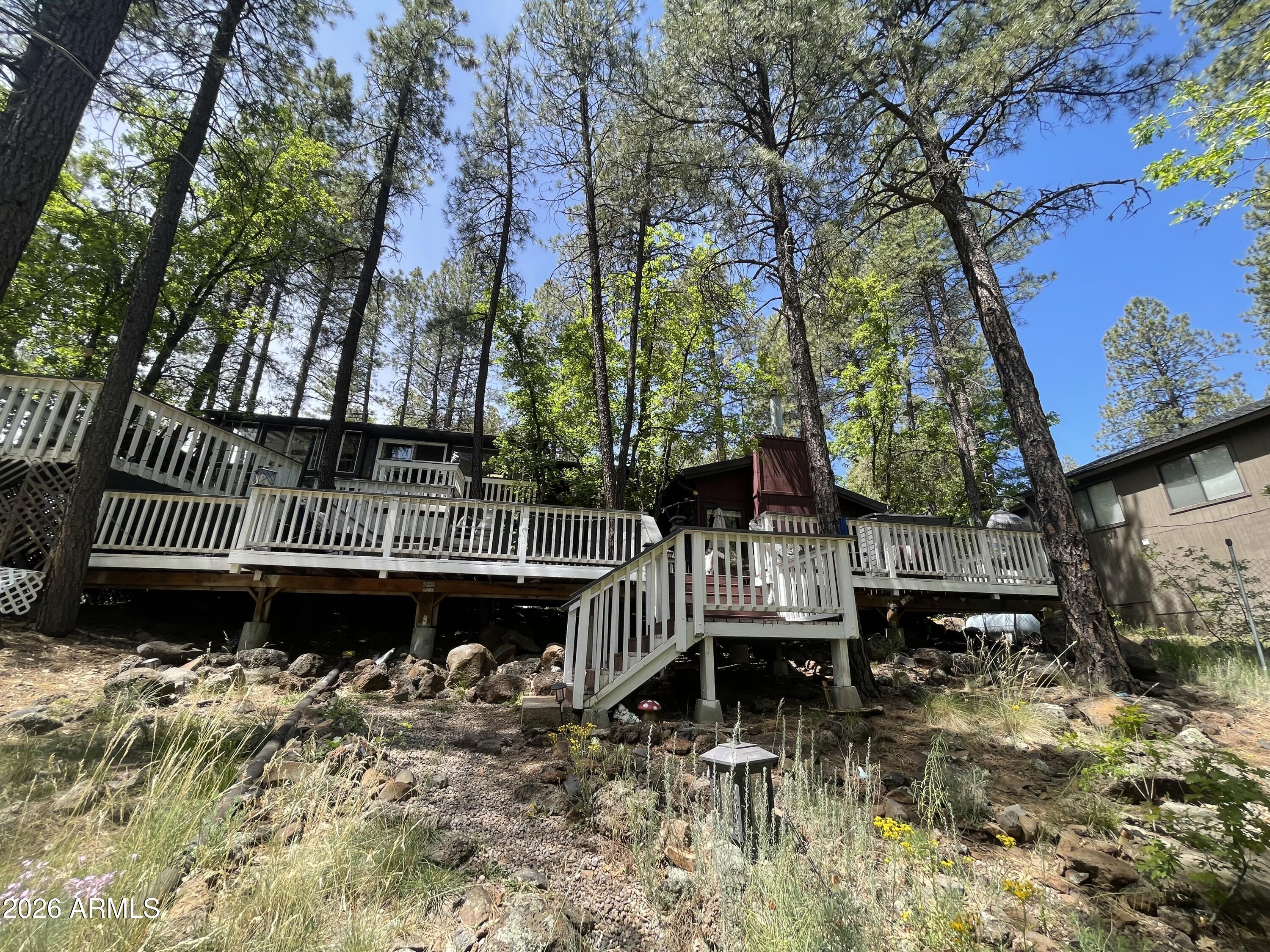 PINEWOOD 9 - Residential