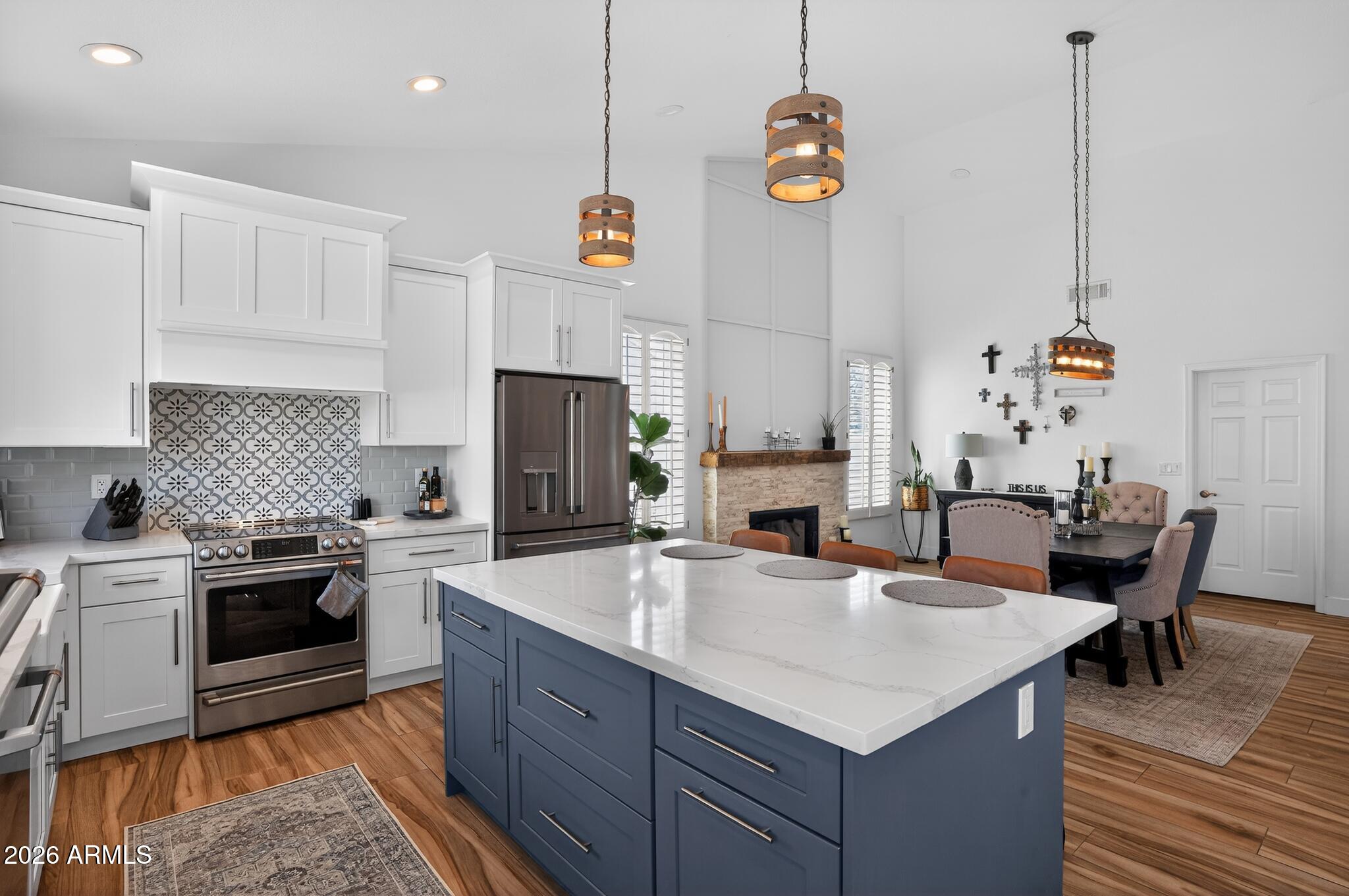 AHWATUKEE FS 19 LOT 6598-6706 TR A - Residential