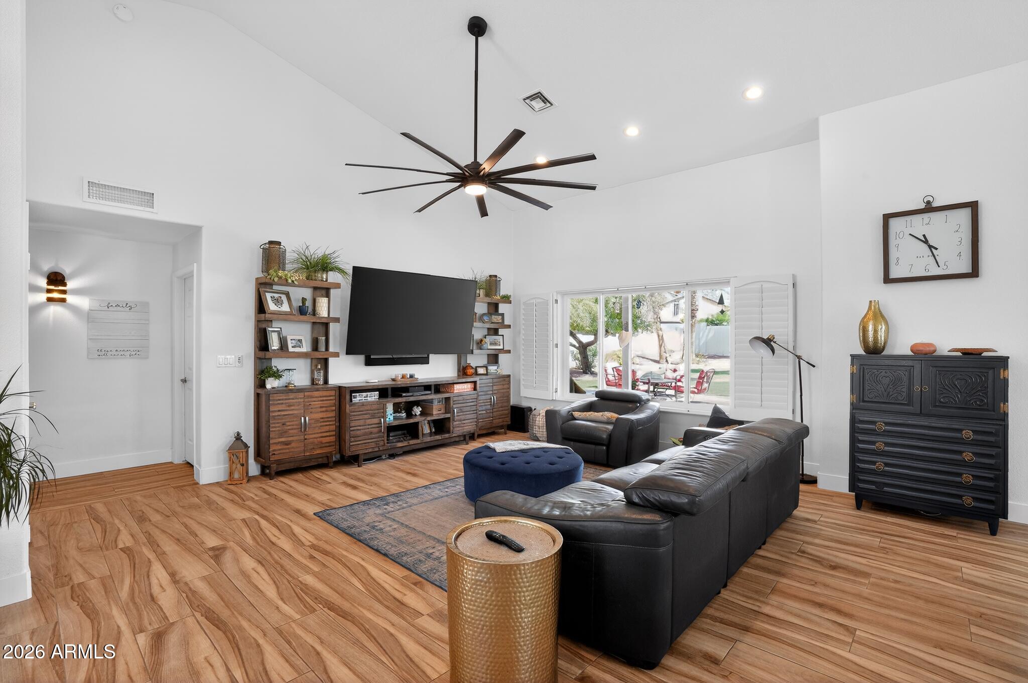 AHWATUKEE FS 19 LOT 6598-6706 TR A - Residential