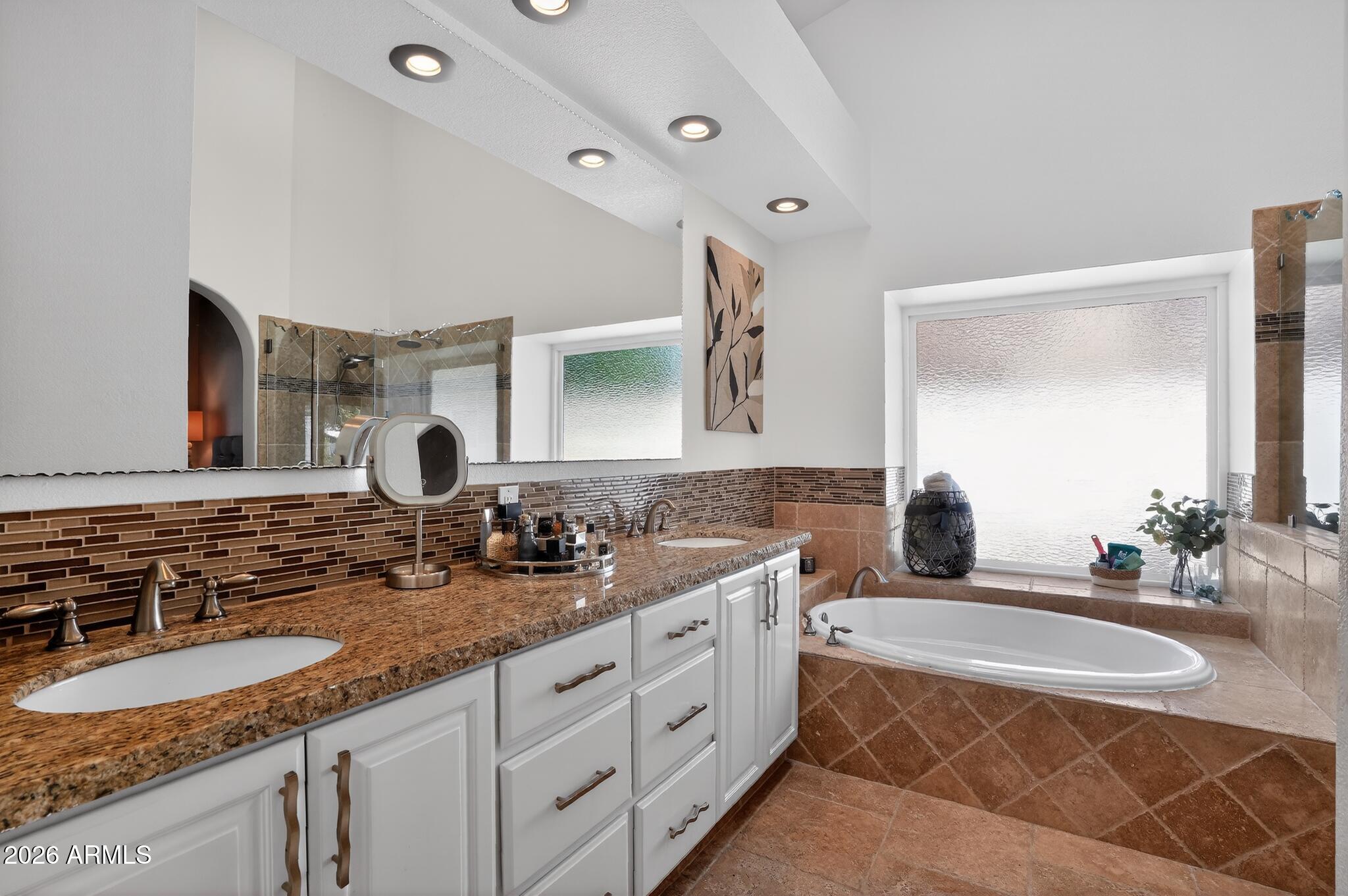 AHWATUKEE FS 19 LOT 6598-6706 TR A - Residential