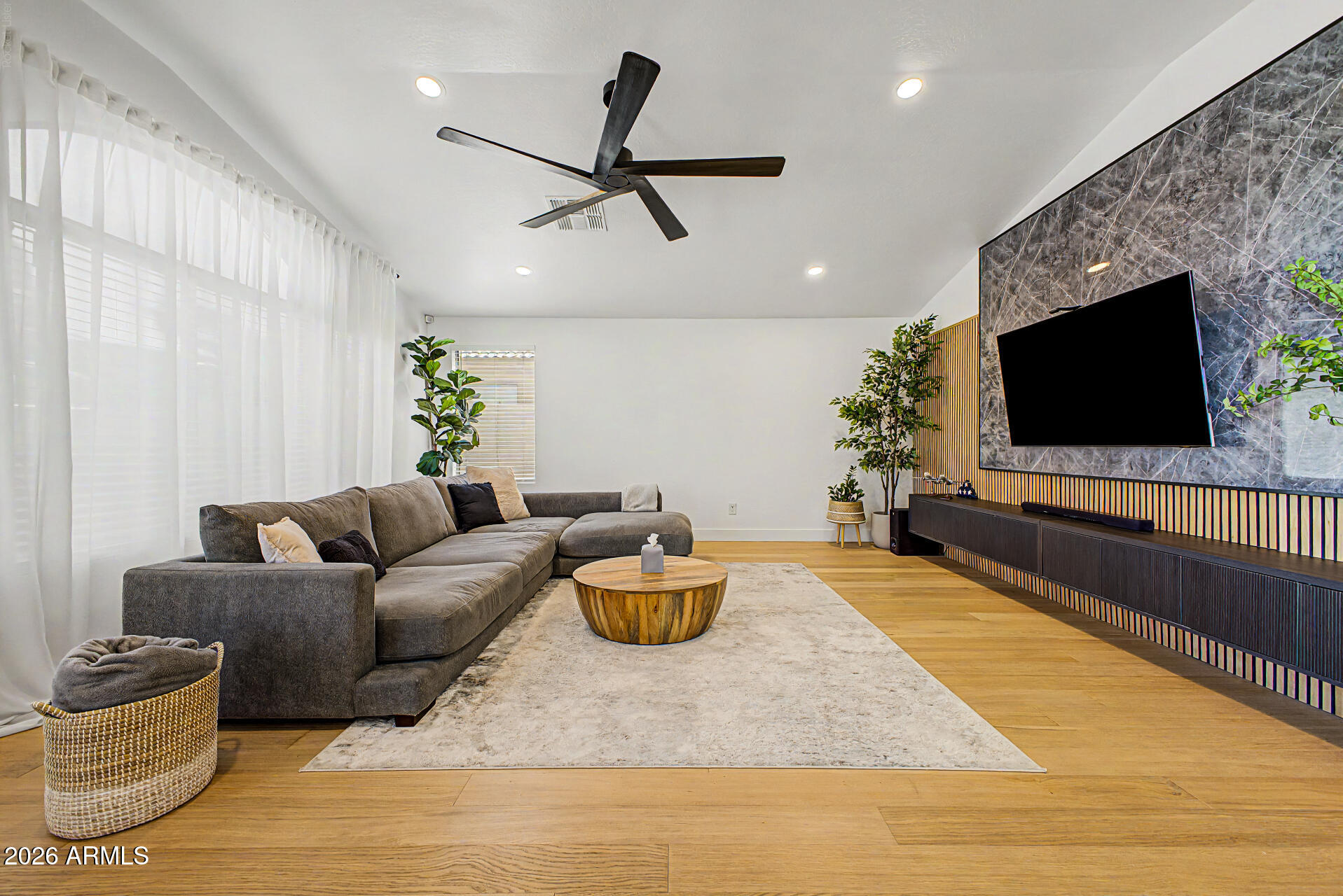 CERRANO 2 - Residential