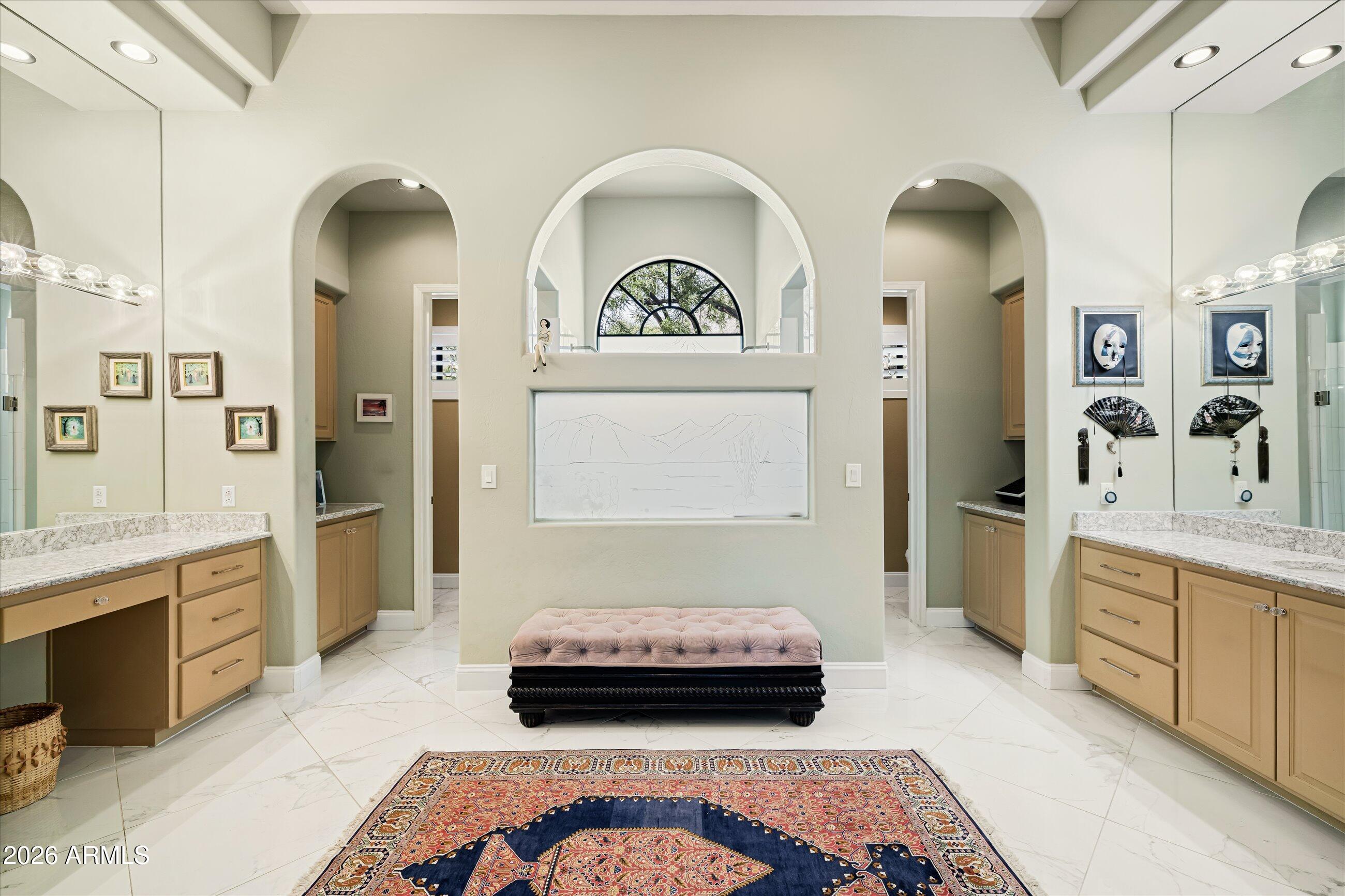 SCOTTSDALE MOUNTAIN - Residential