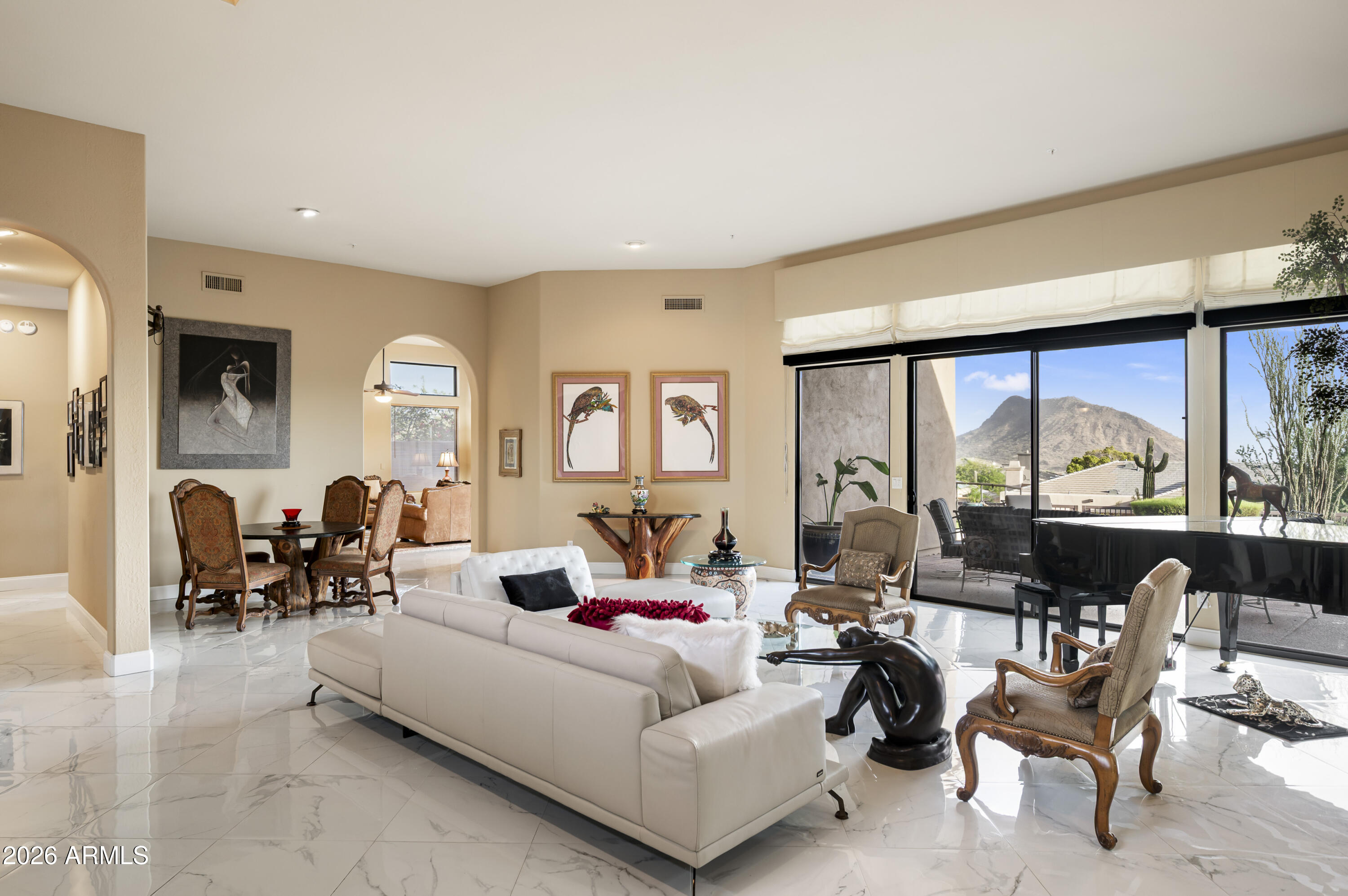 SCOTTSDALE MOUNTAIN - Residential