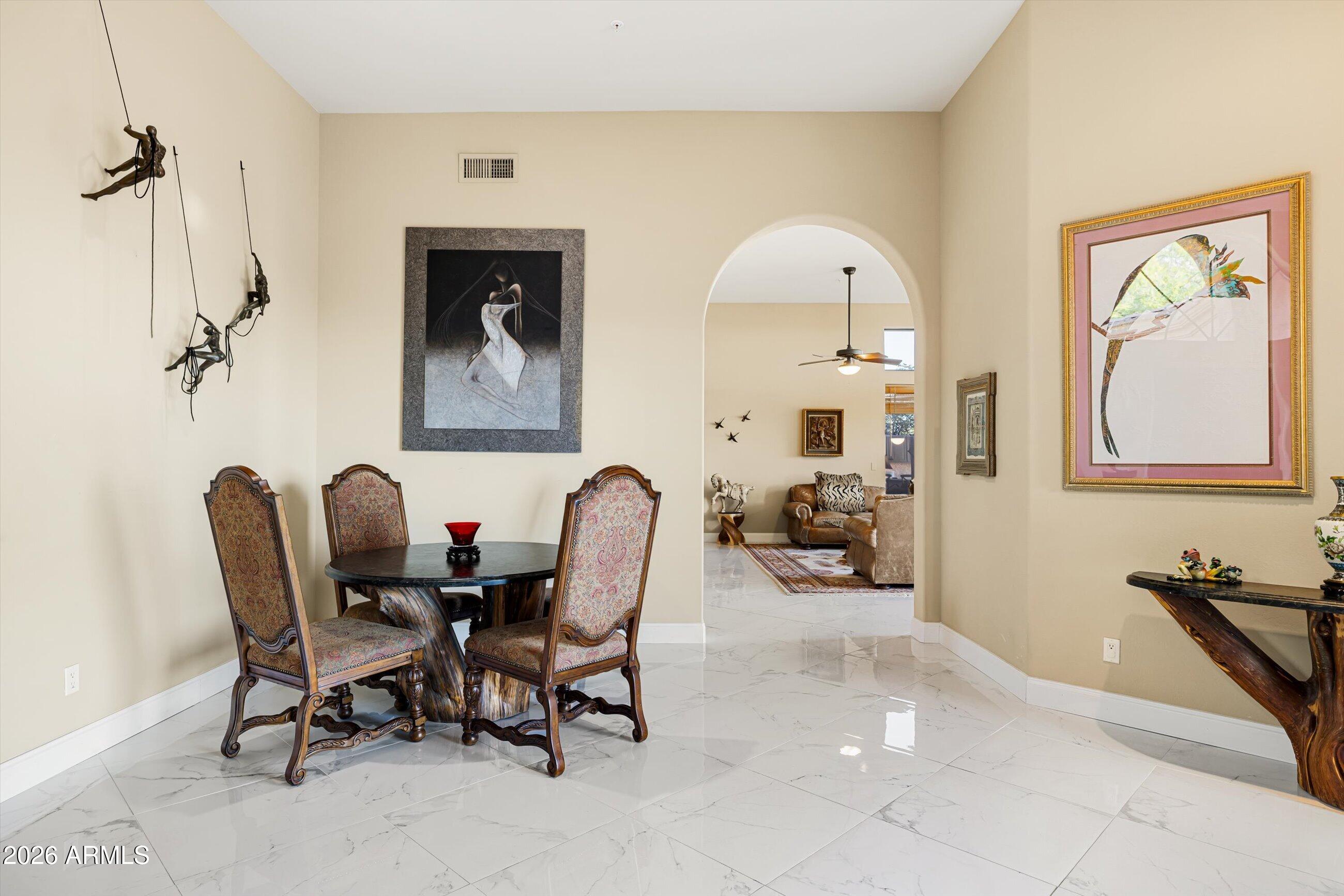 SCOTTSDALE MOUNTAIN - Residential