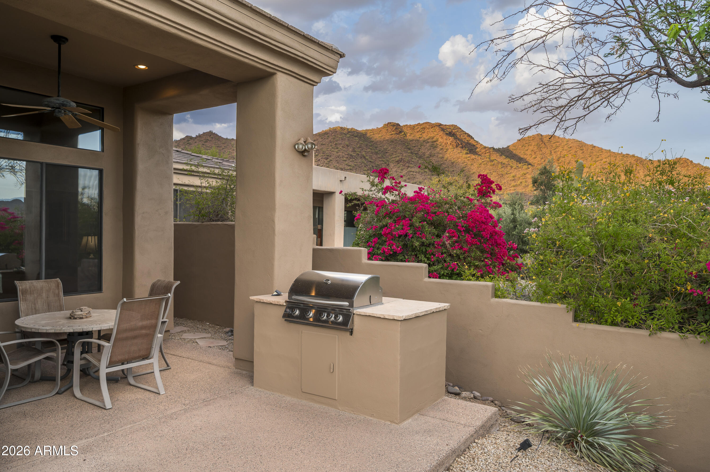 SCOTTSDALE MOUNTAIN - Residential