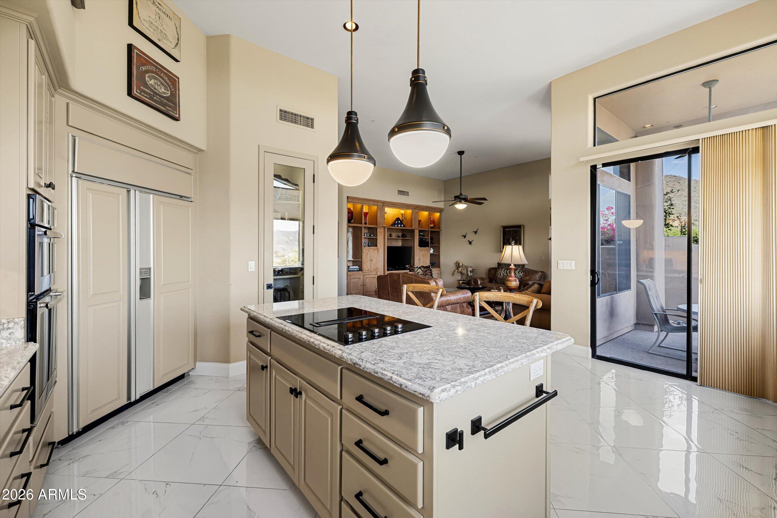 SCOTTSDALE MOUNTAIN - Residential