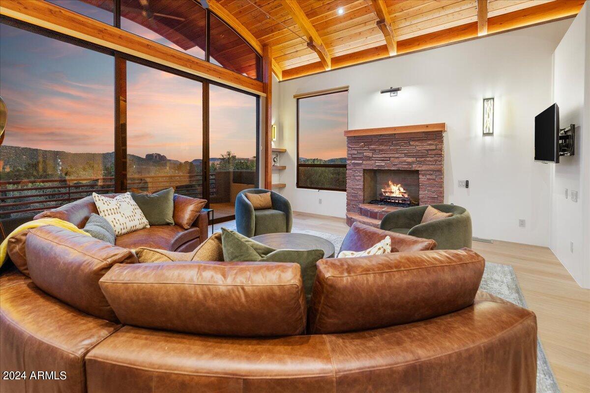 THUNDER MOUNTAIN RANCH UNIT 1 AMD - Residential