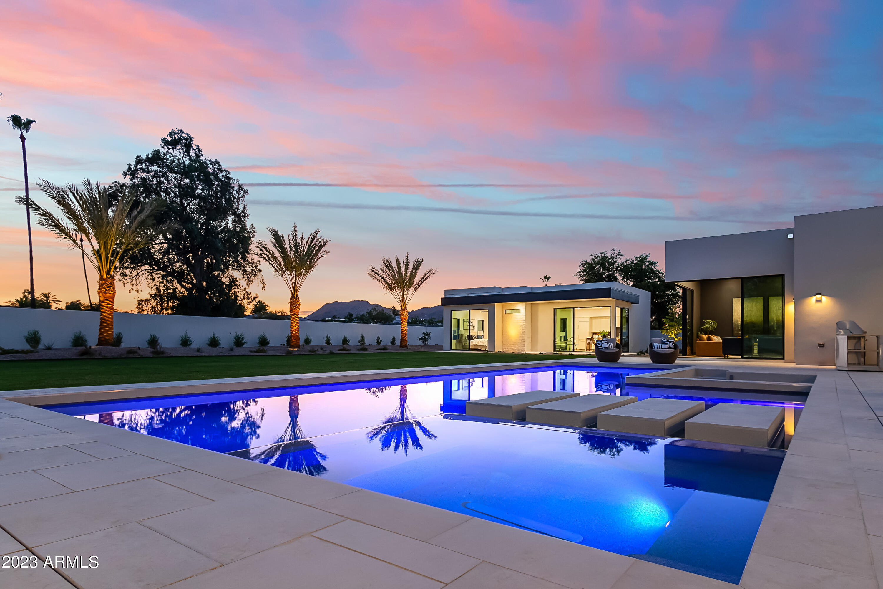 MCDONALD ESTATES - Residential