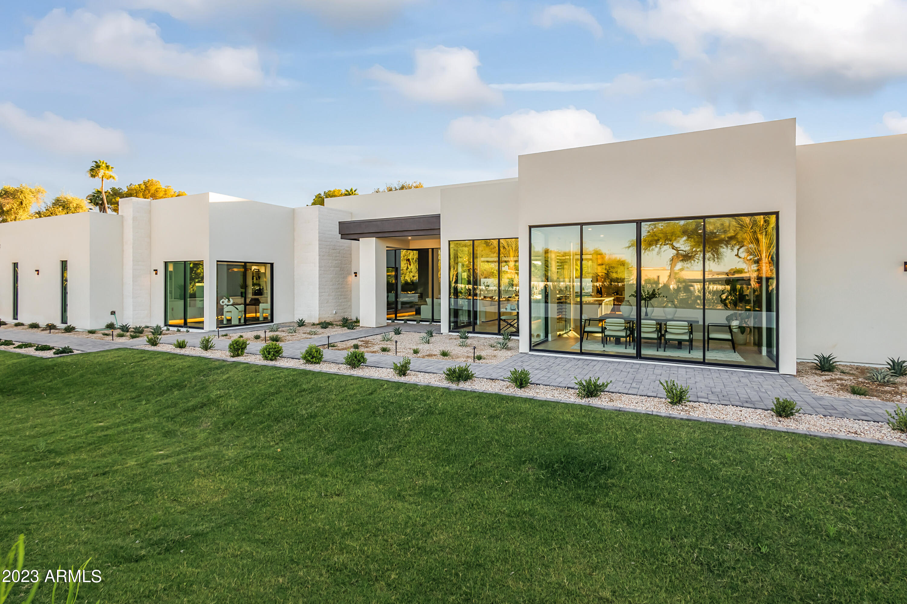 MCDONALD ESTATES - Residential