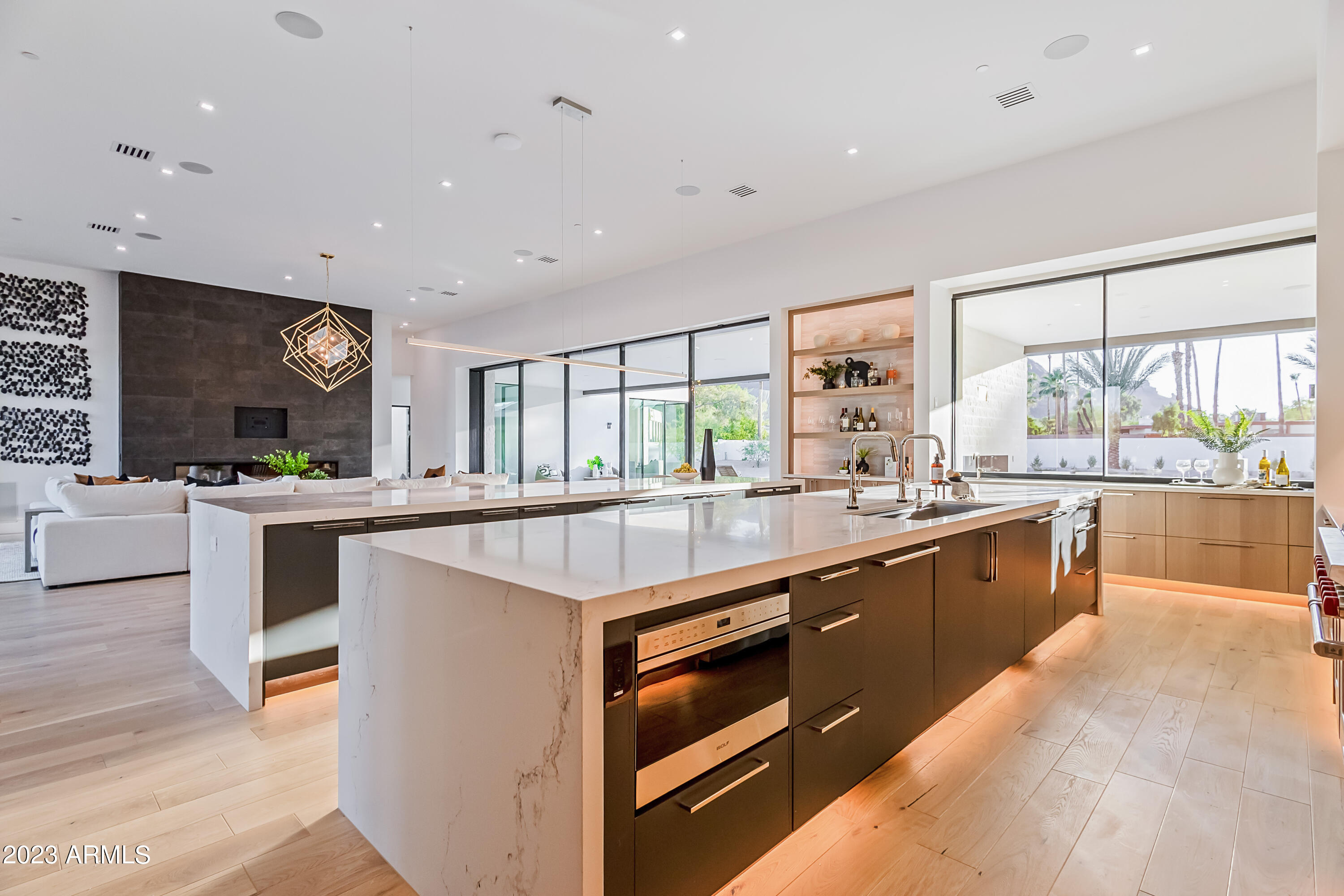 MCDONALD ESTATES - Residential
