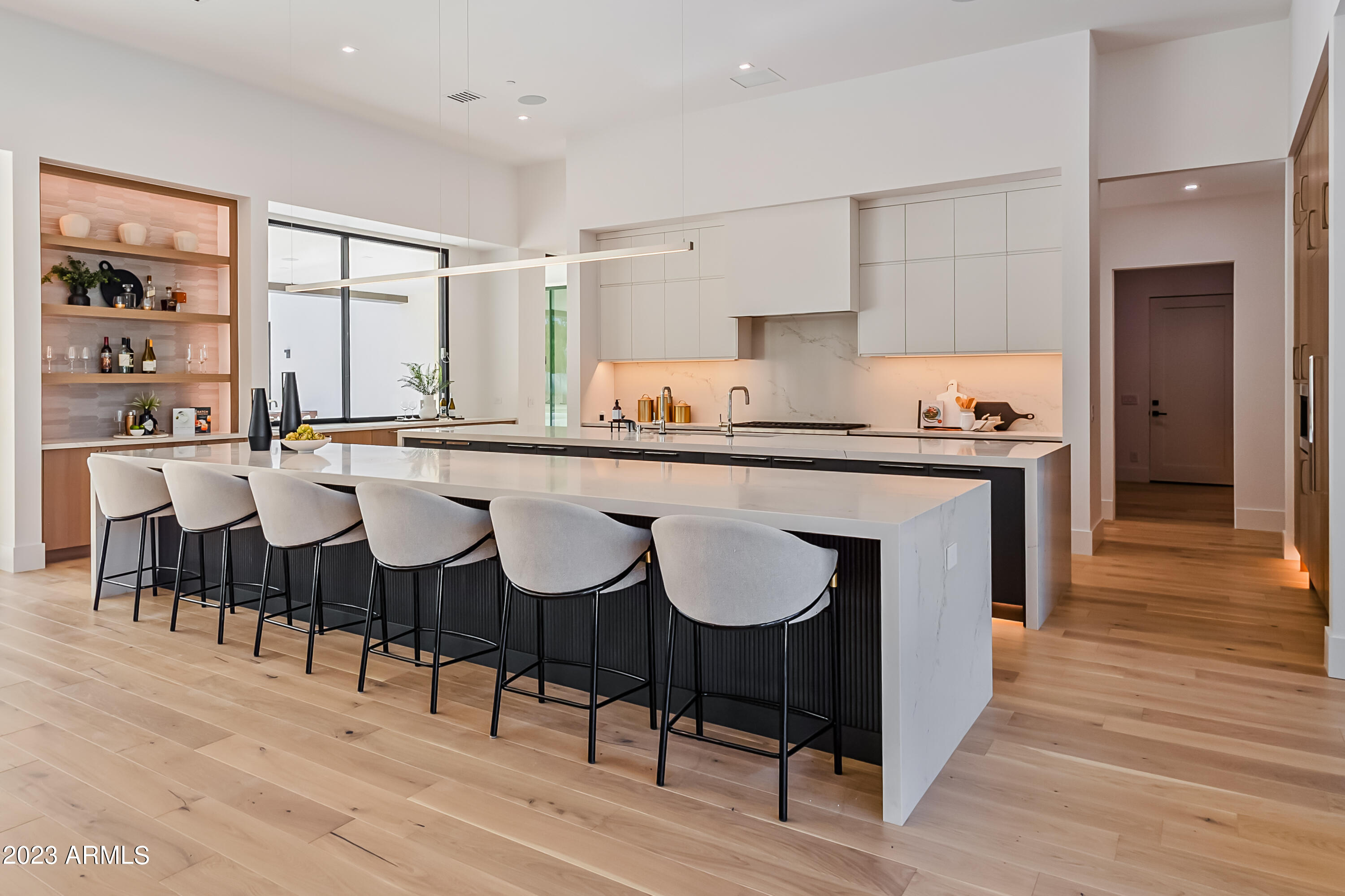 MCDONALD ESTATES - Residential