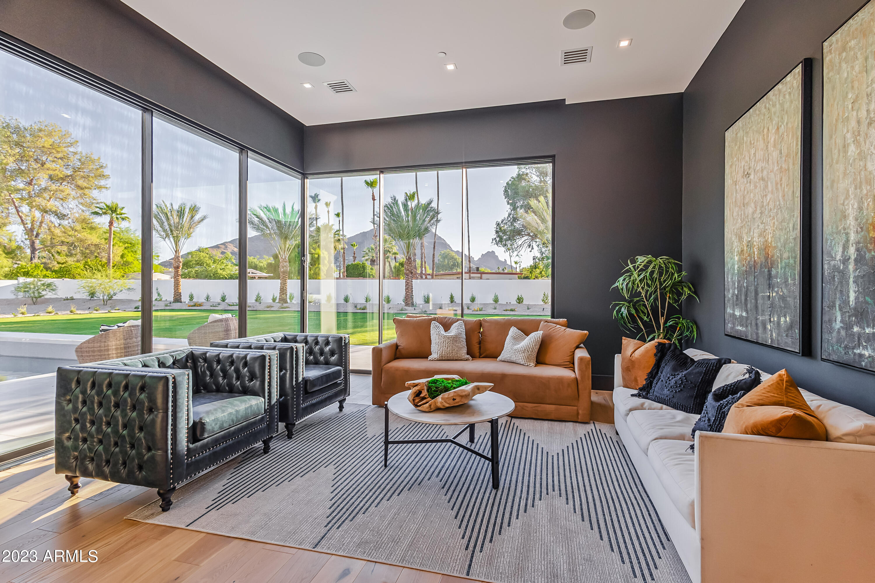 MCDONALD ESTATES - Residential