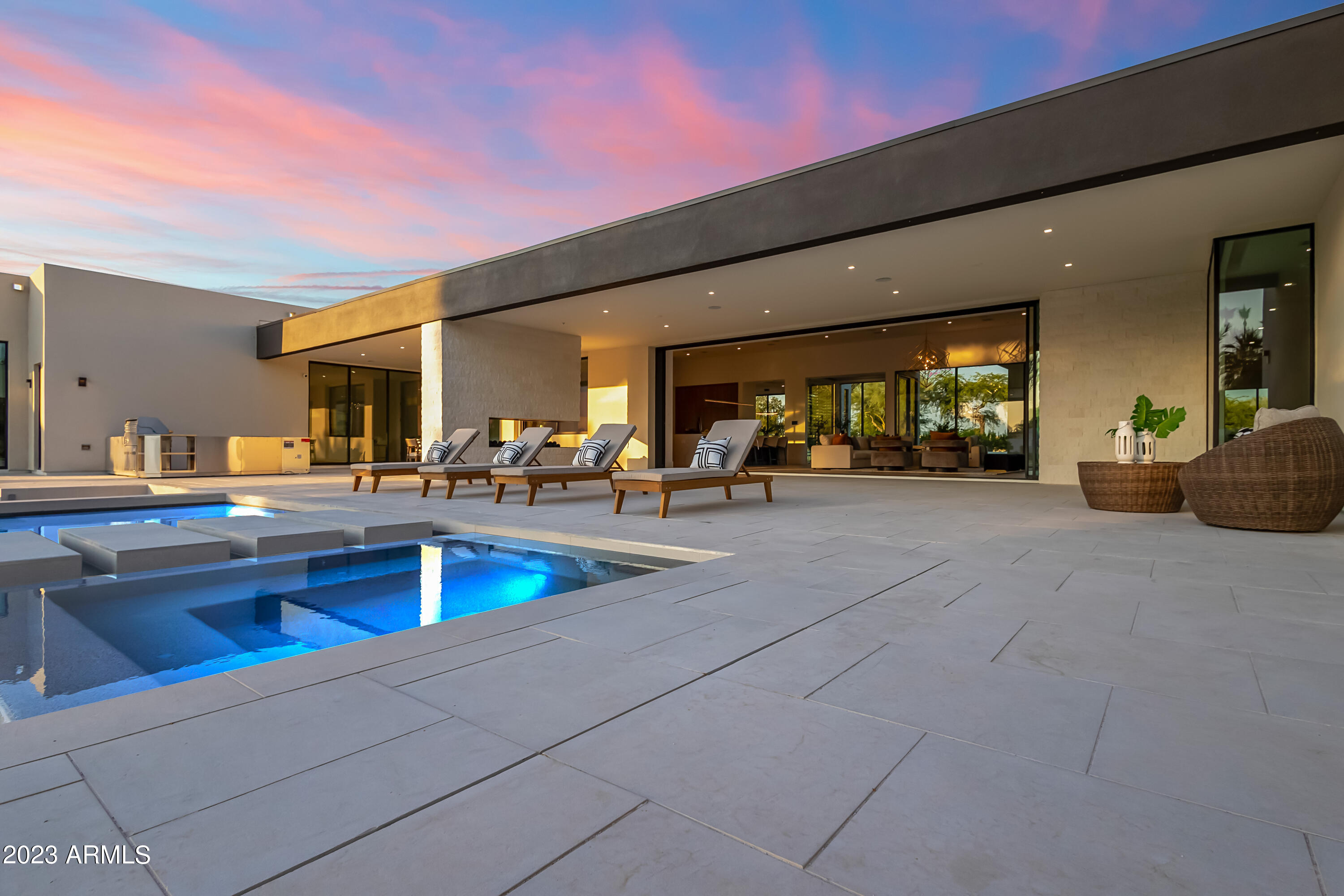 MCDONALD ESTATES - Residential