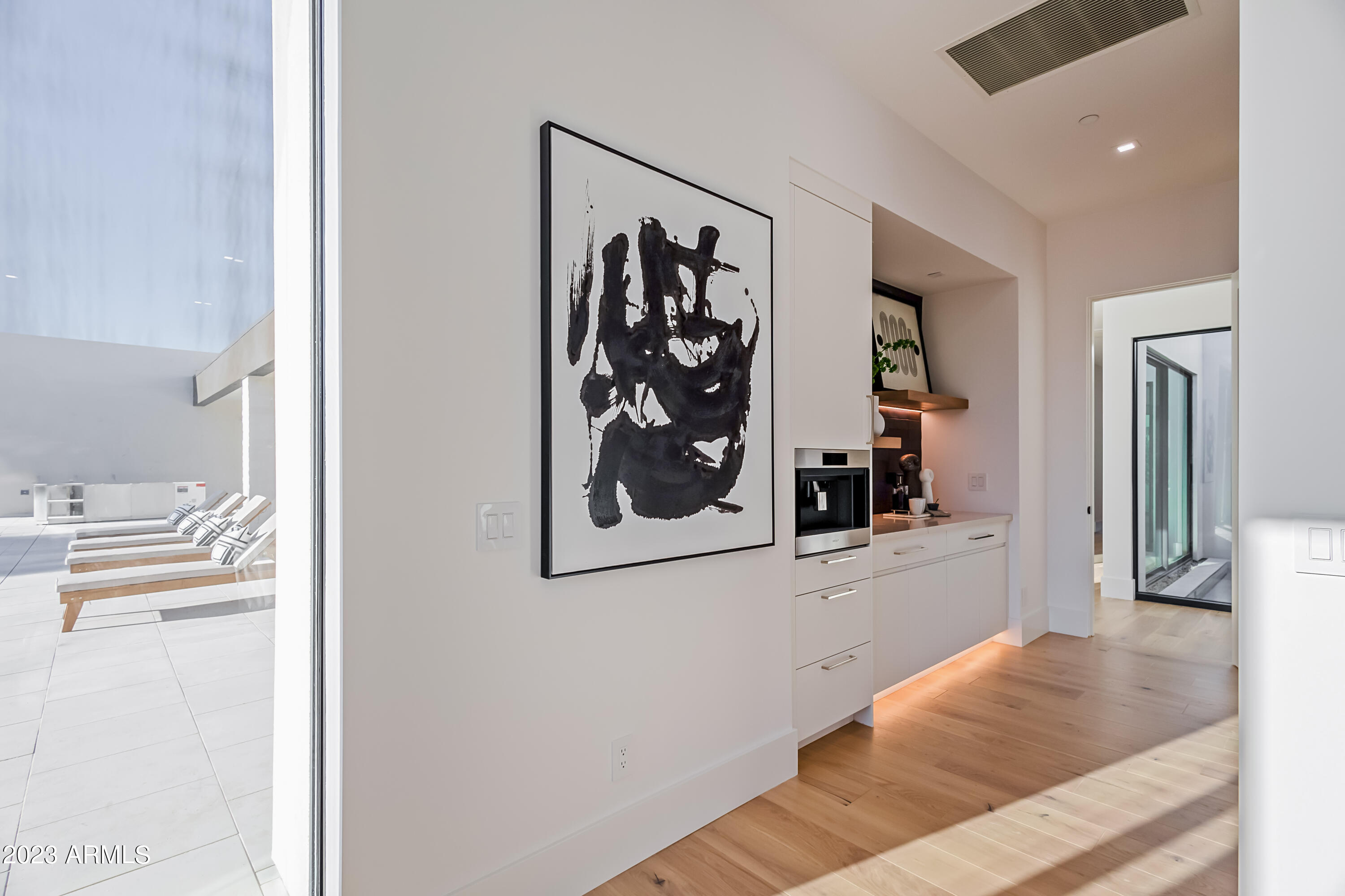 MCDONALD ESTATES - Residential