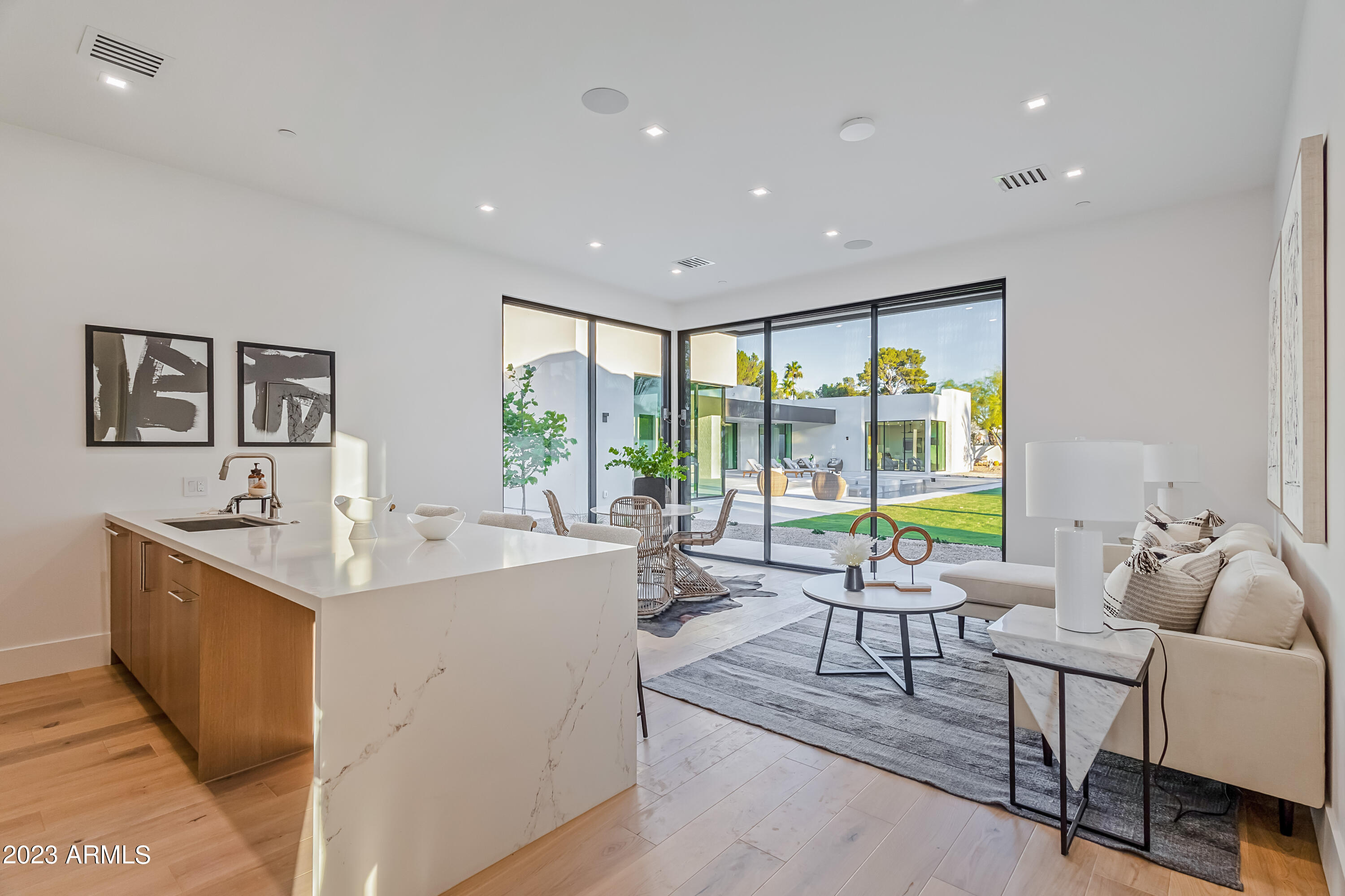 MCDONALD ESTATES - Residential