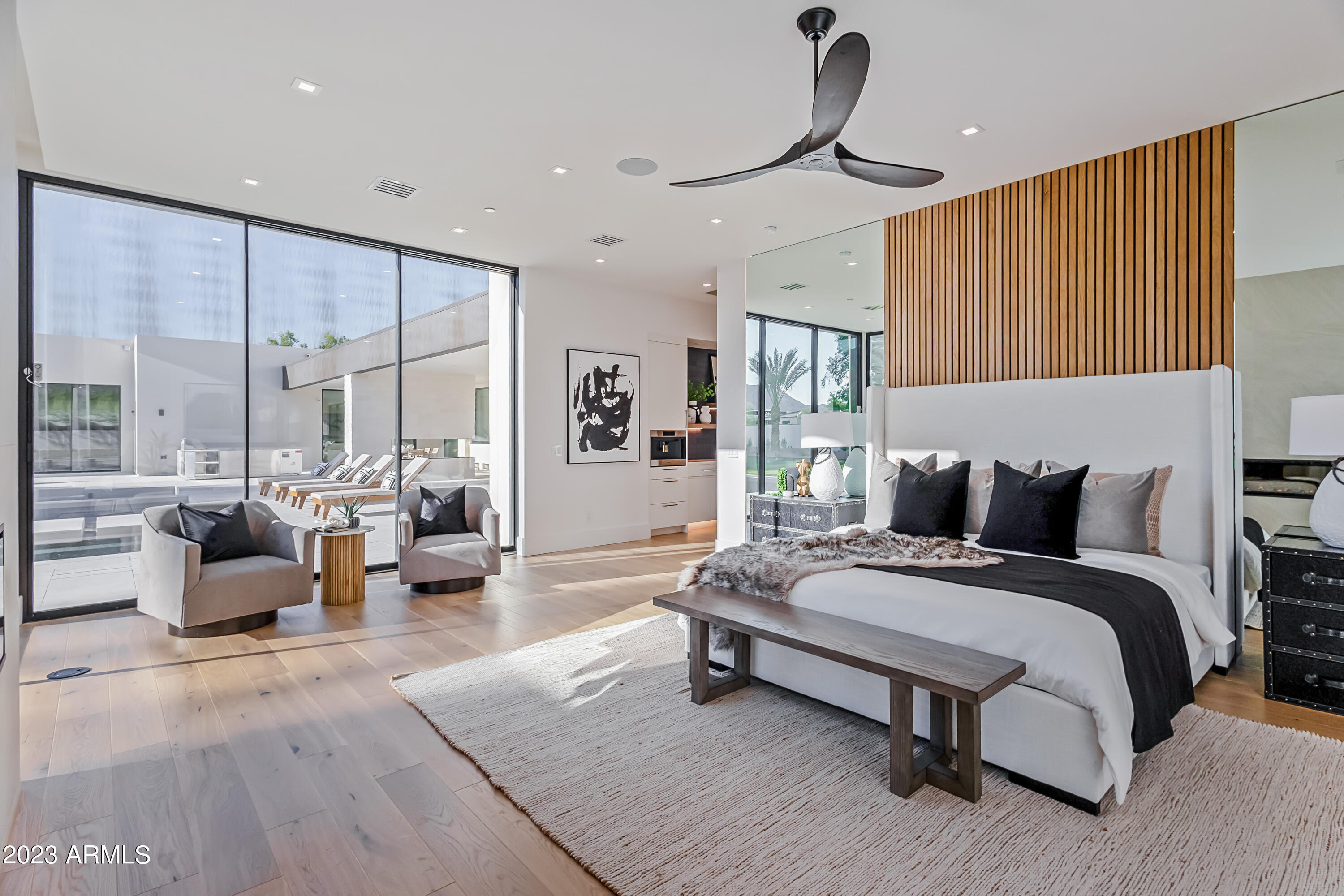 MCDONALD ESTATES - Residential