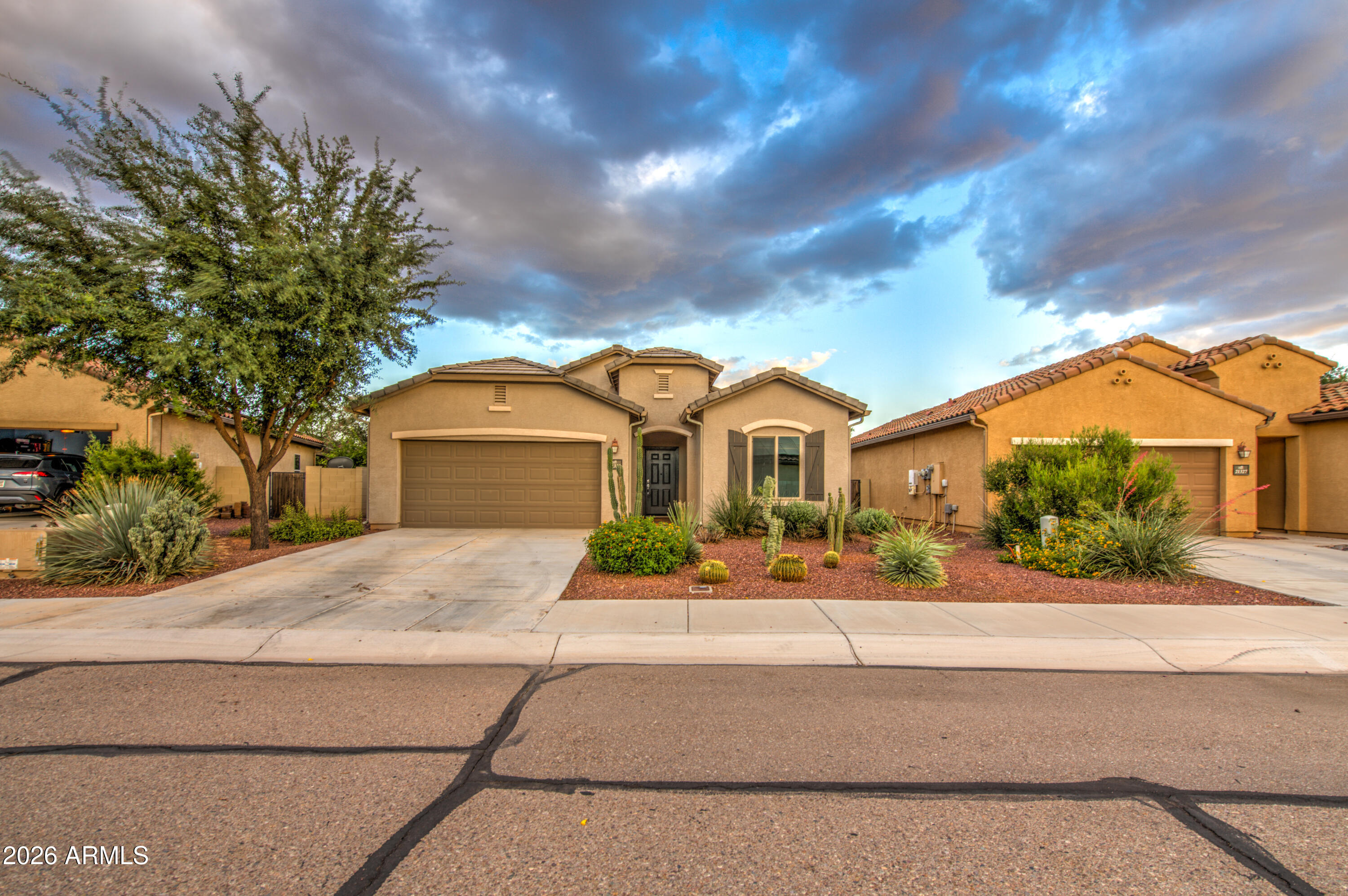 REPLT OF RED ROCK VLG 2 UNIT 2 LTS 610-619 670-674 - Residential