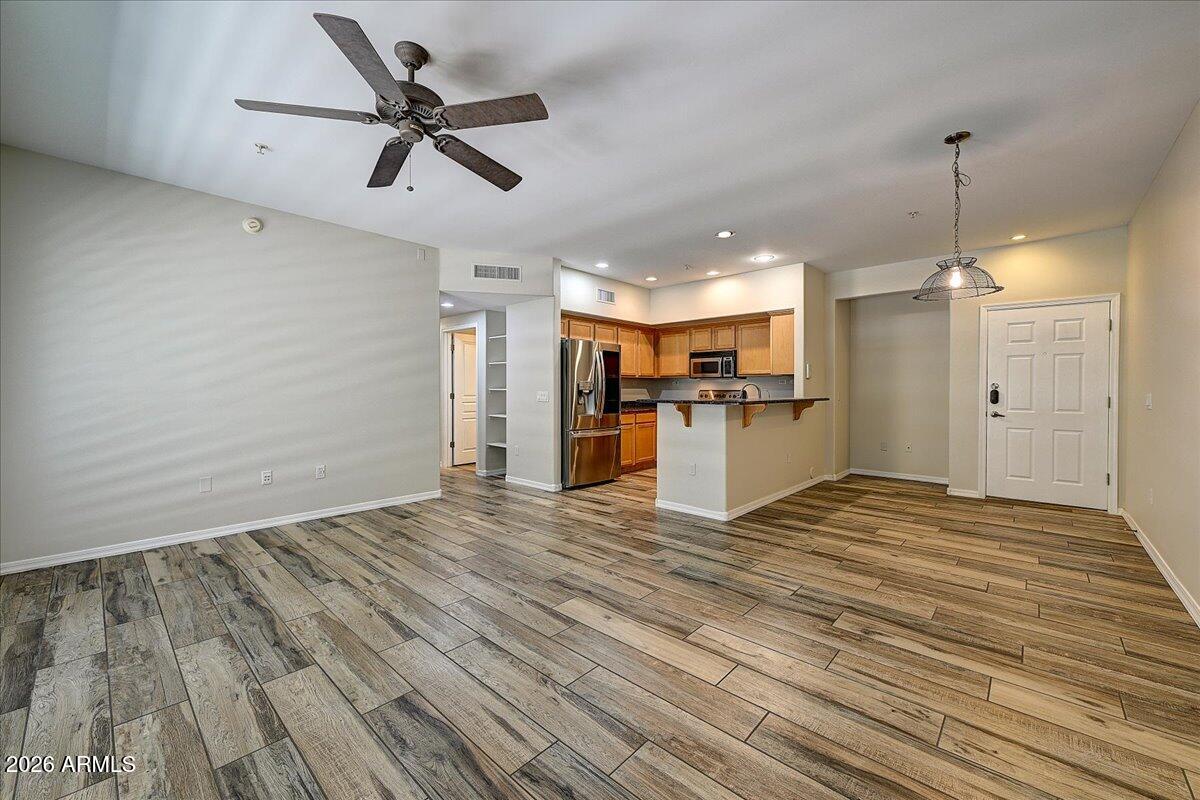 LA VERNE CONDOMINIUMS REPLAT - Residential