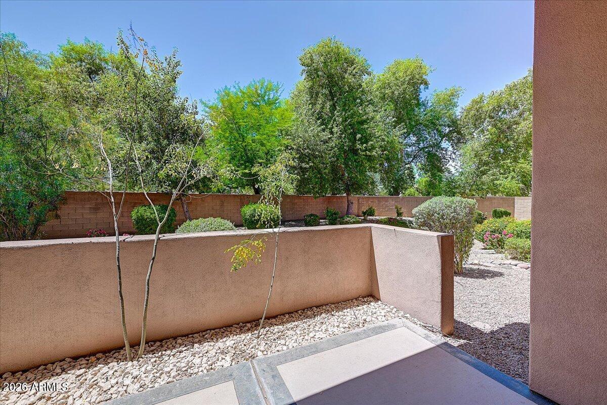 LA VERNE CONDOMINIUMS REPLAT - Residential