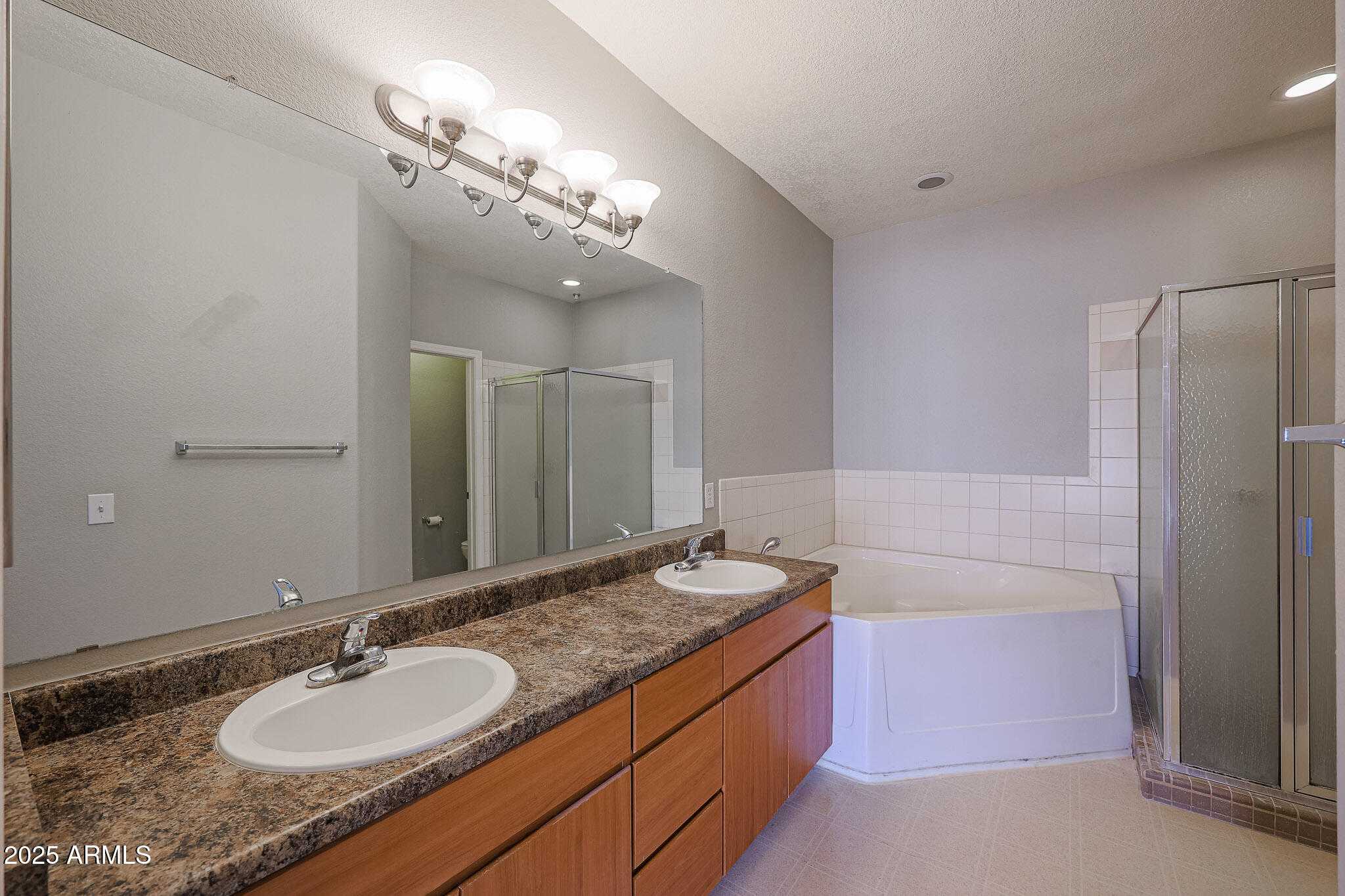 RENAISSANCE VILLAS ON THE PARK CONDOMINIUM - Residential