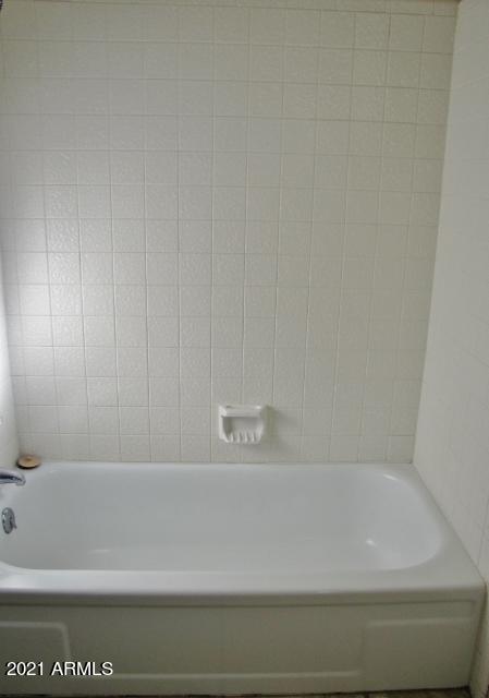 VISTA VILLAGE UNIT 5 - Residential Lease