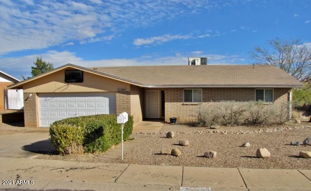 This 3BR/2BA/2CG, 1638 sq.ft. rental in Sierra Vista, AZ is minutes from Ft. Huachuca, shopping, schools and Canyon Vista Medical Center. The property has a large living area with wood burning fireplace, ceramic tile throughout and central A/C. Call today.