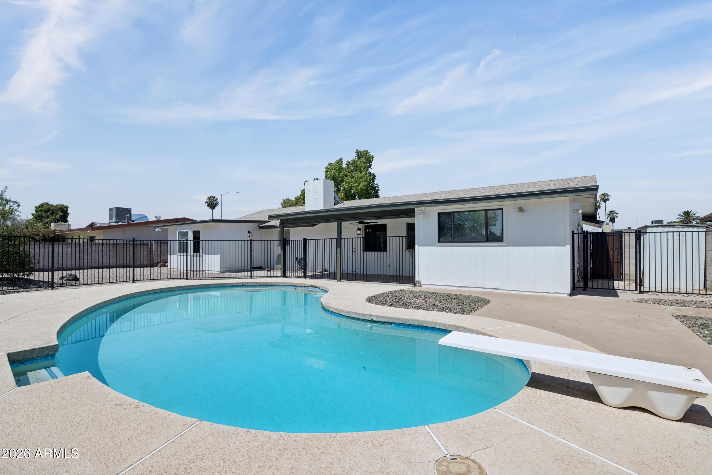 TIERRA ESTE PARK UNIT 4 - Residential
