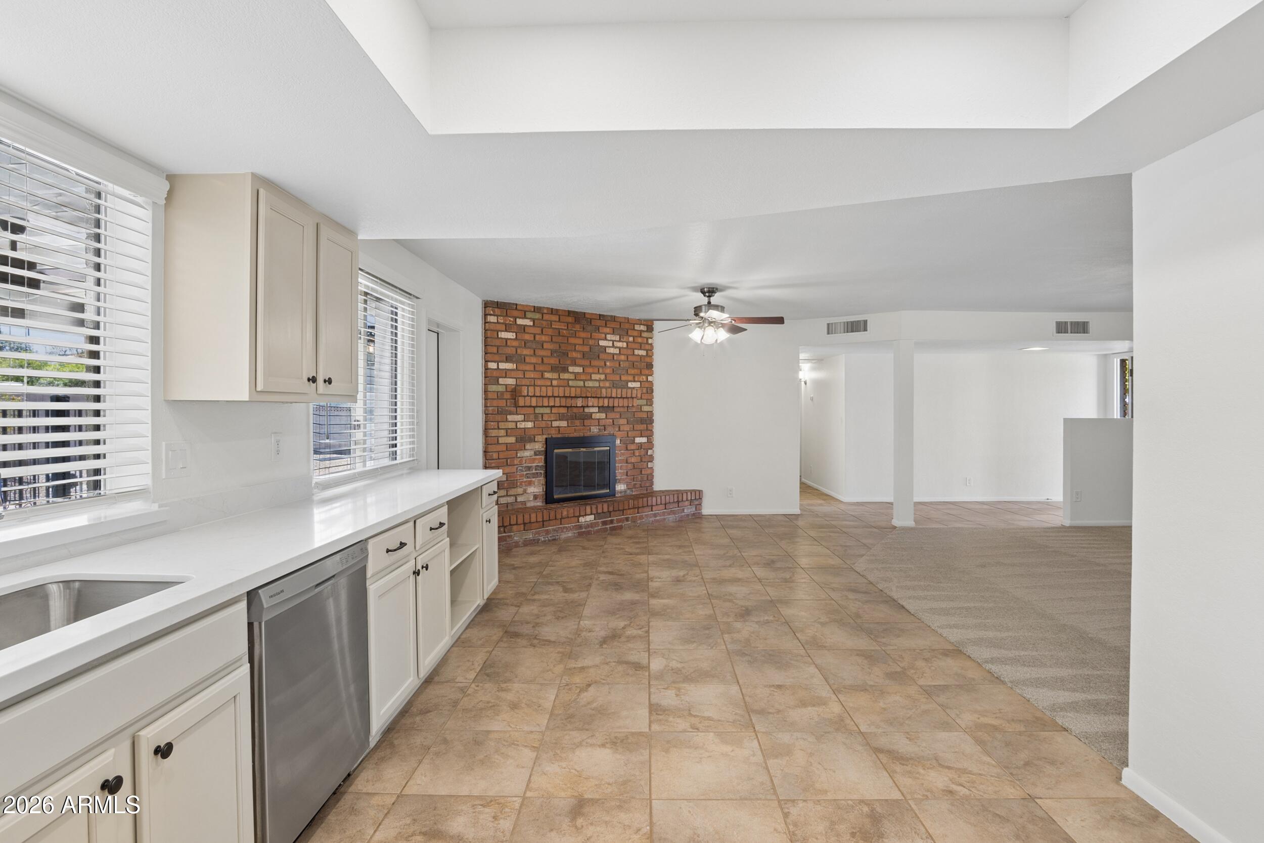 TIERRA ESTE PARK UNIT 4 - Residential