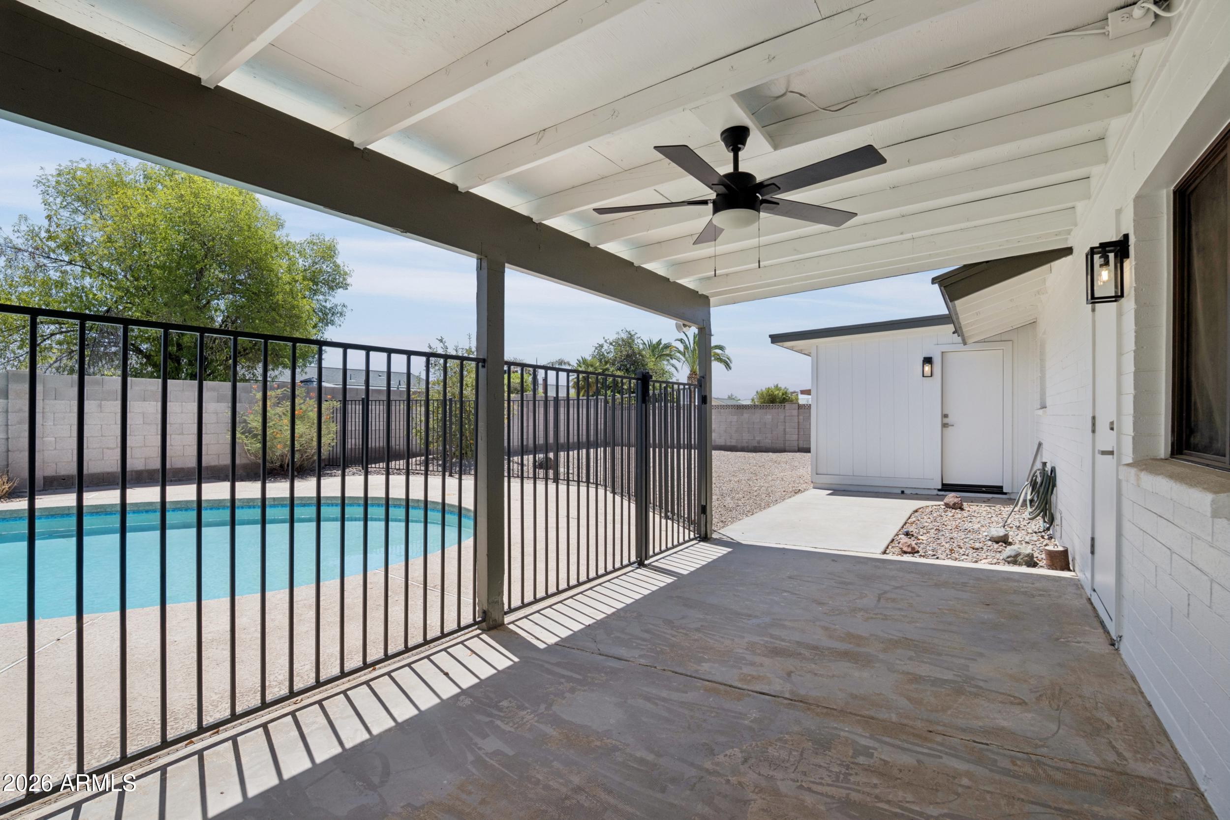 TIERRA ESTE PARK UNIT 4 - Residential