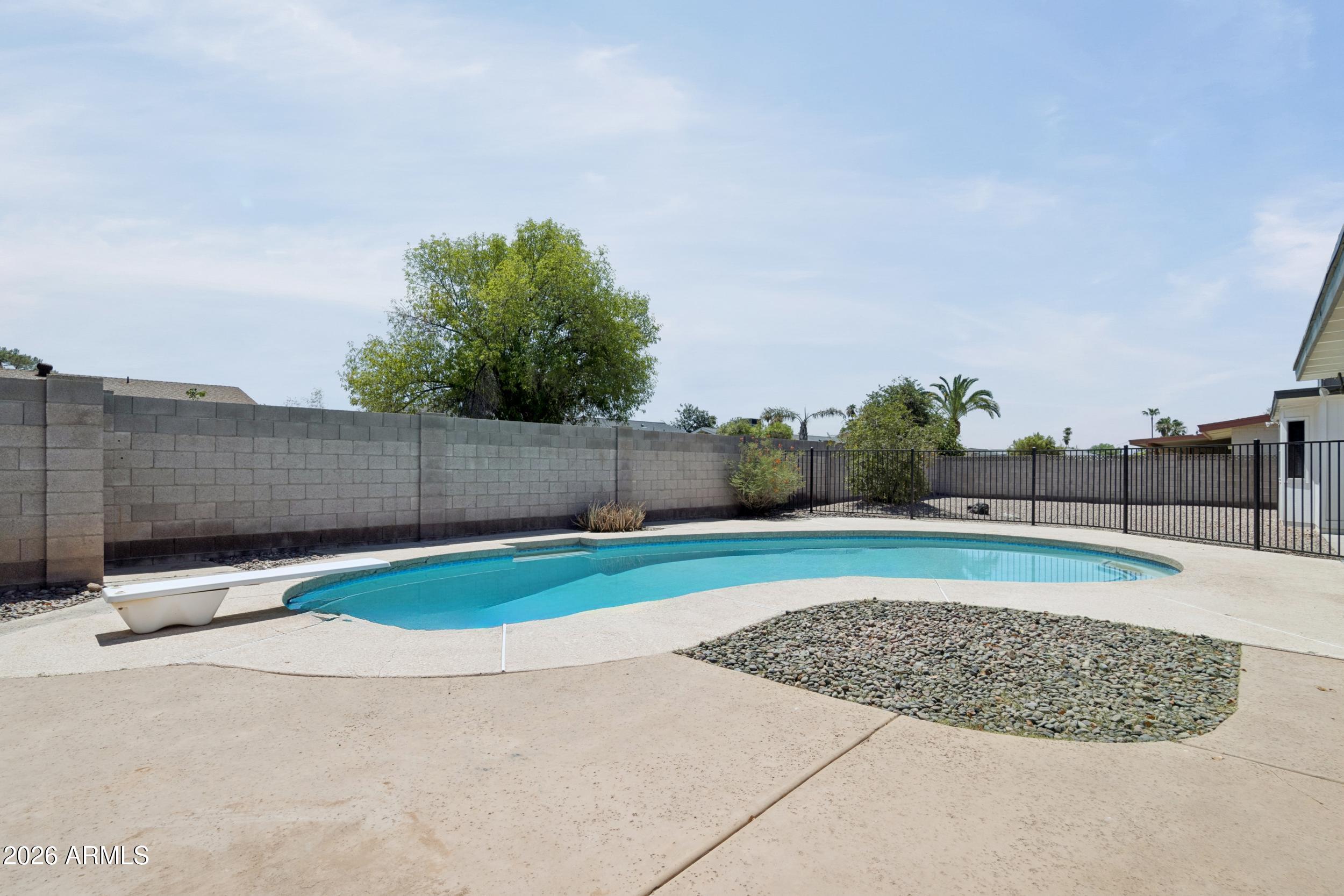 TIERRA ESTE PARK UNIT 4 - Residential