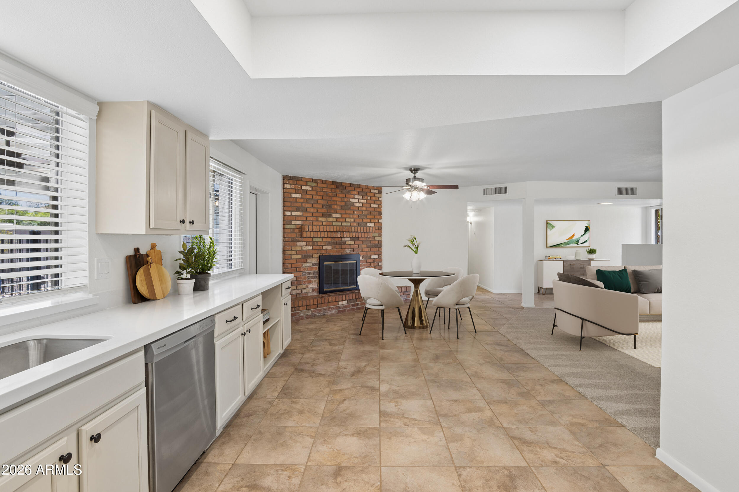 TIERRA ESTE PARK UNIT 4 - Residential