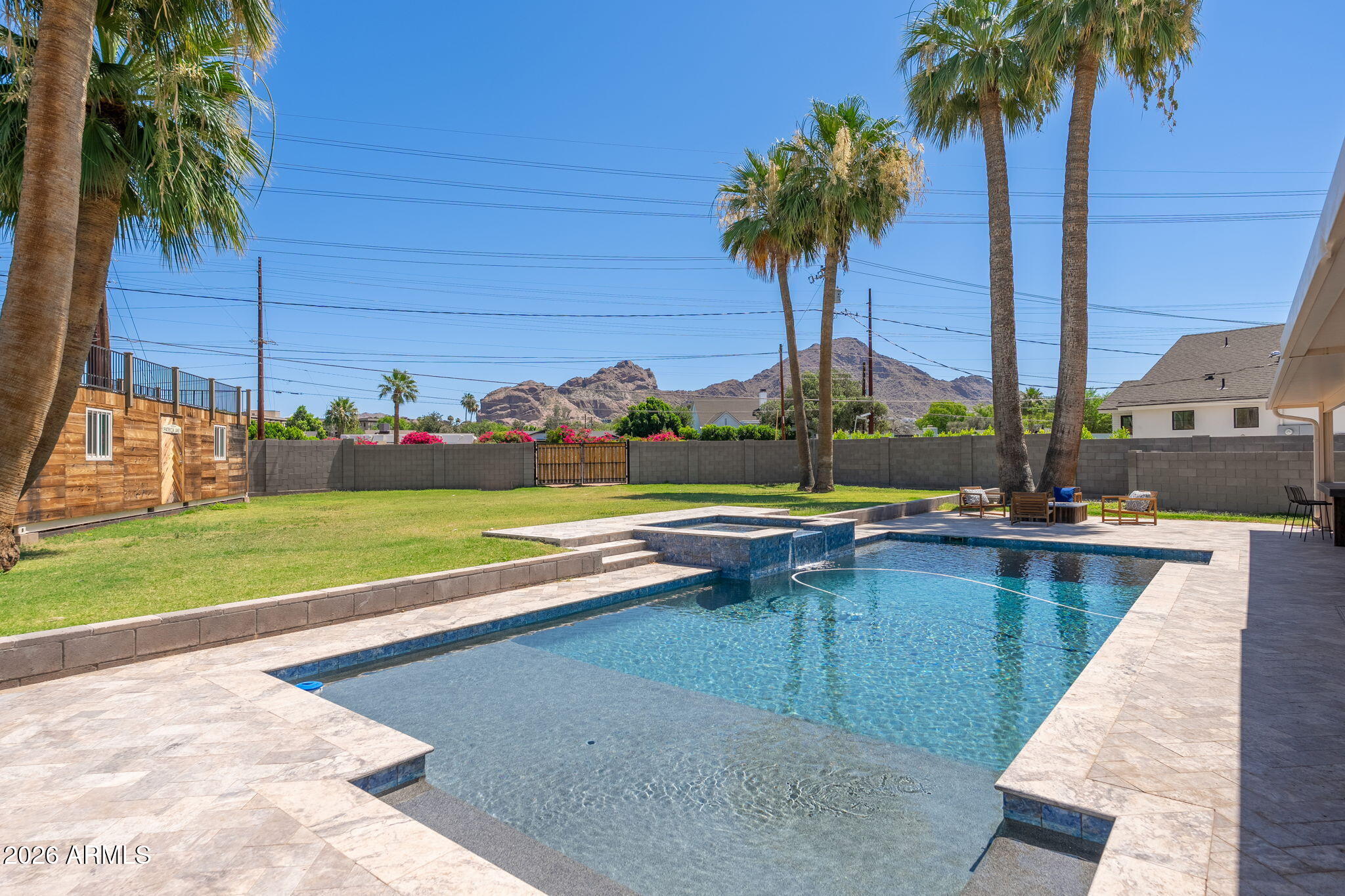 HACIENDA GRANADA 3 - Residential