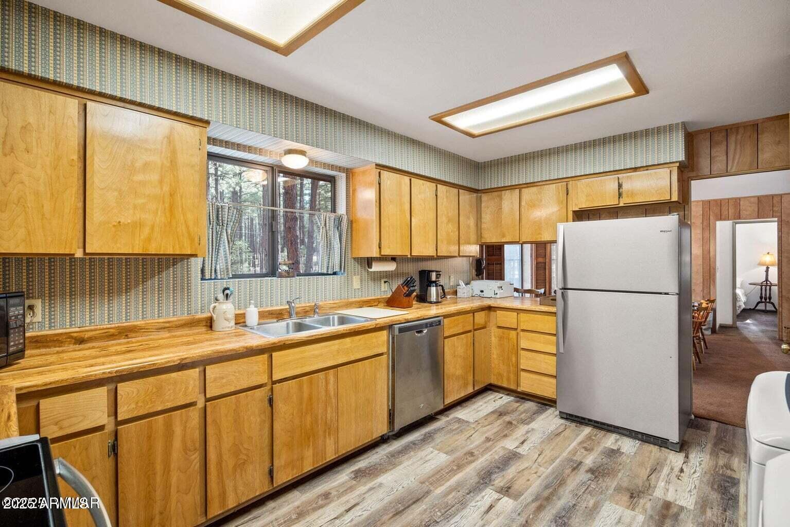 PINE RIDGE ESTATES - Residential