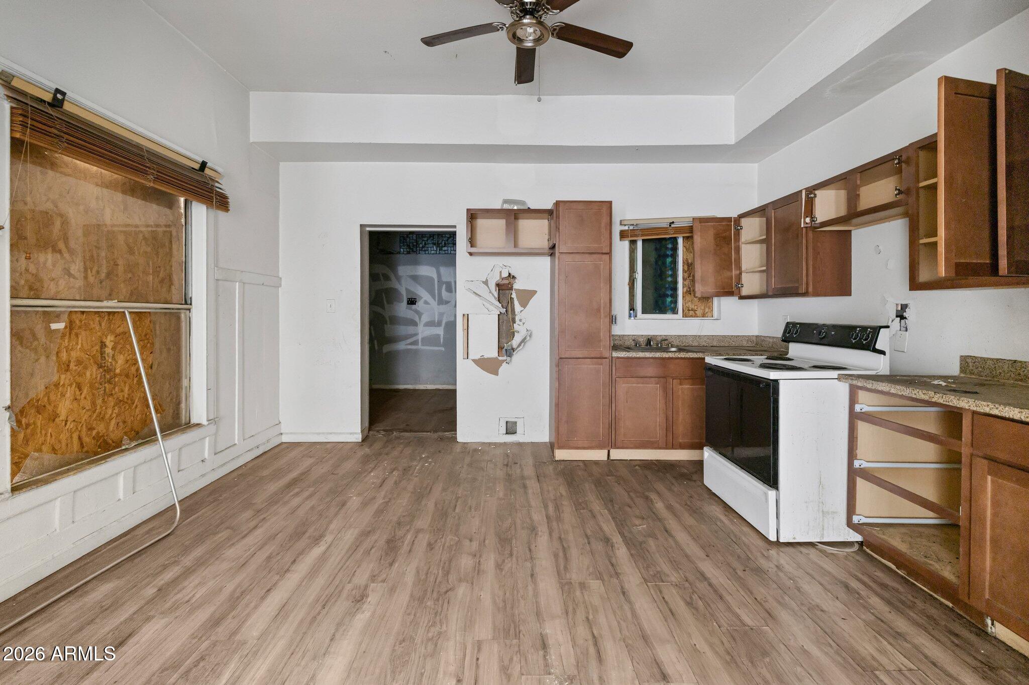 CAPITOL BLK 43, 44, 35-38, 29, 30 - Residential Income