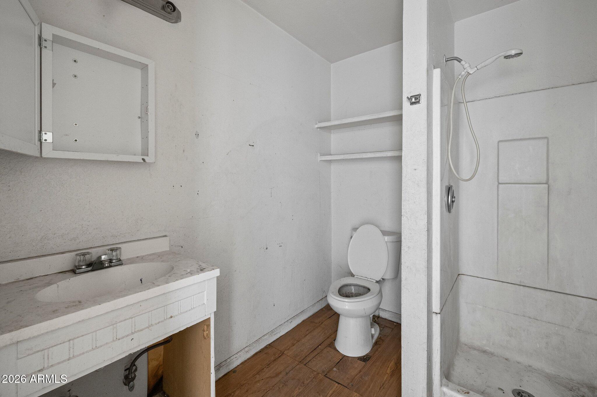 CAPITOL BLK 43, 44, 35-38, 29, 30 - Residential Income